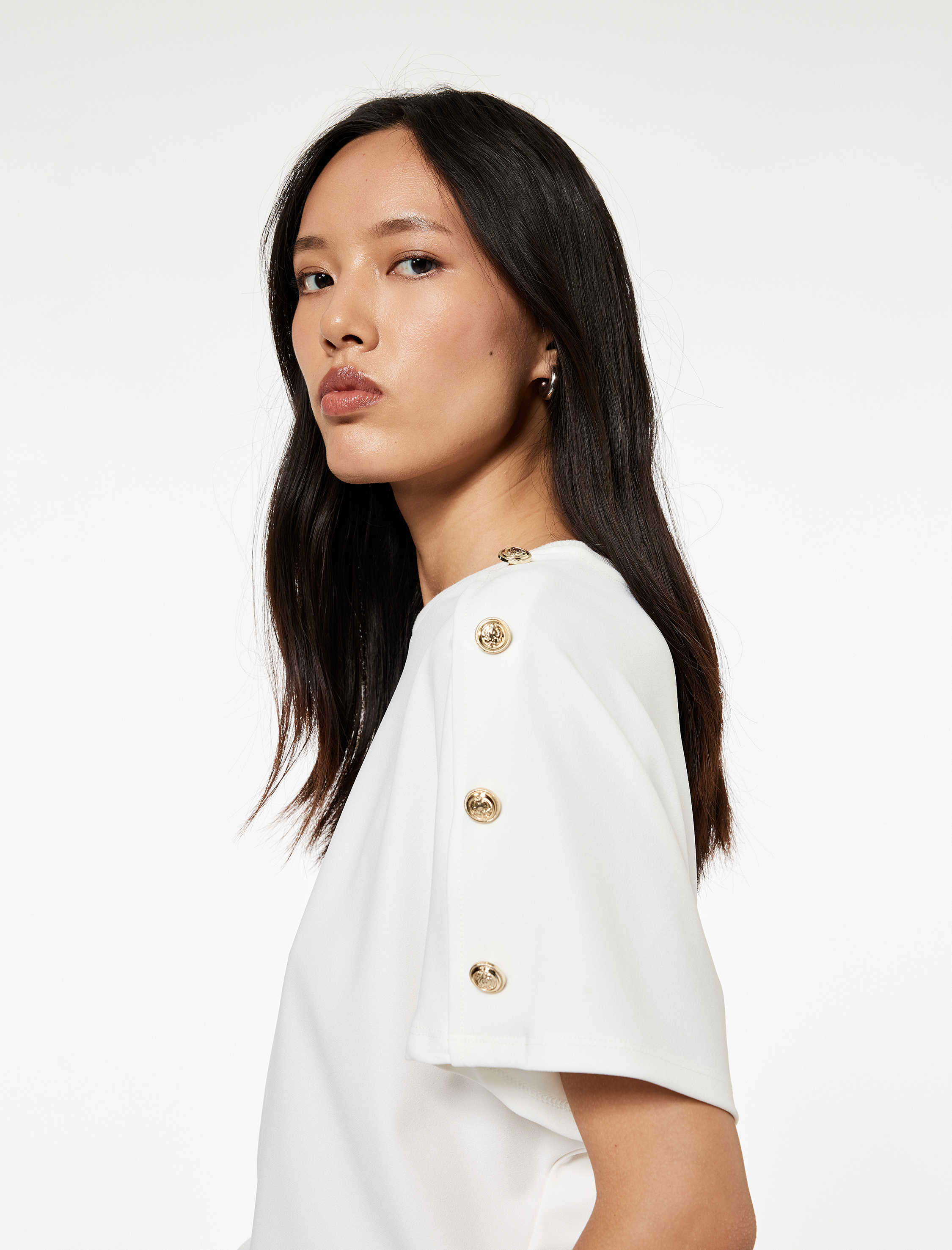   Regular Fit Kısa Kollu Bisiklet Yaka Düğmeli Tişört