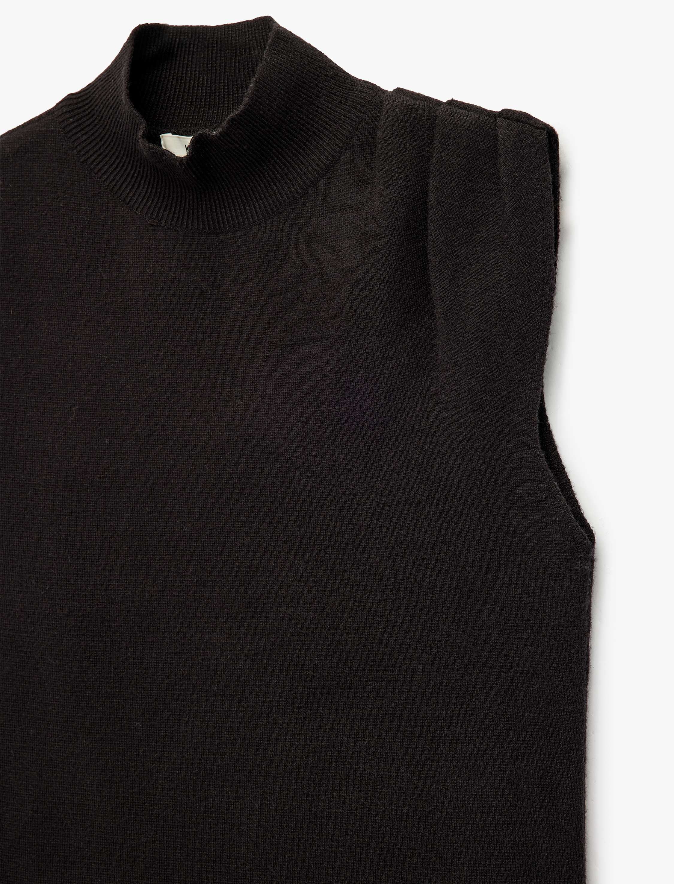   Drape Detaylı Dik Yaka Kolsuz Triko Kazak