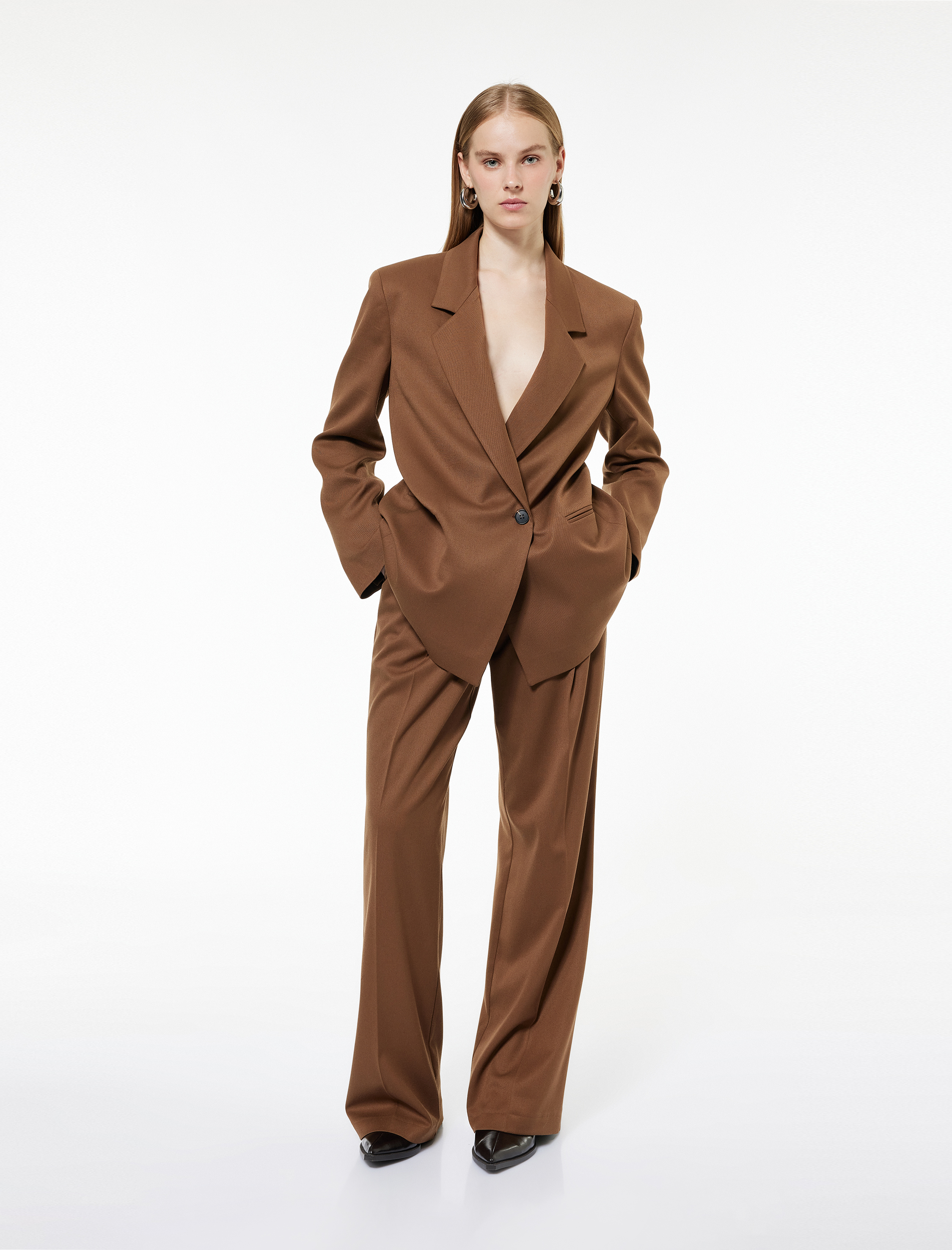   Yüksek Bel Viskon Karışımlı Cepli Kemer Detaylı Geniş Paça Kumaş Pantolon