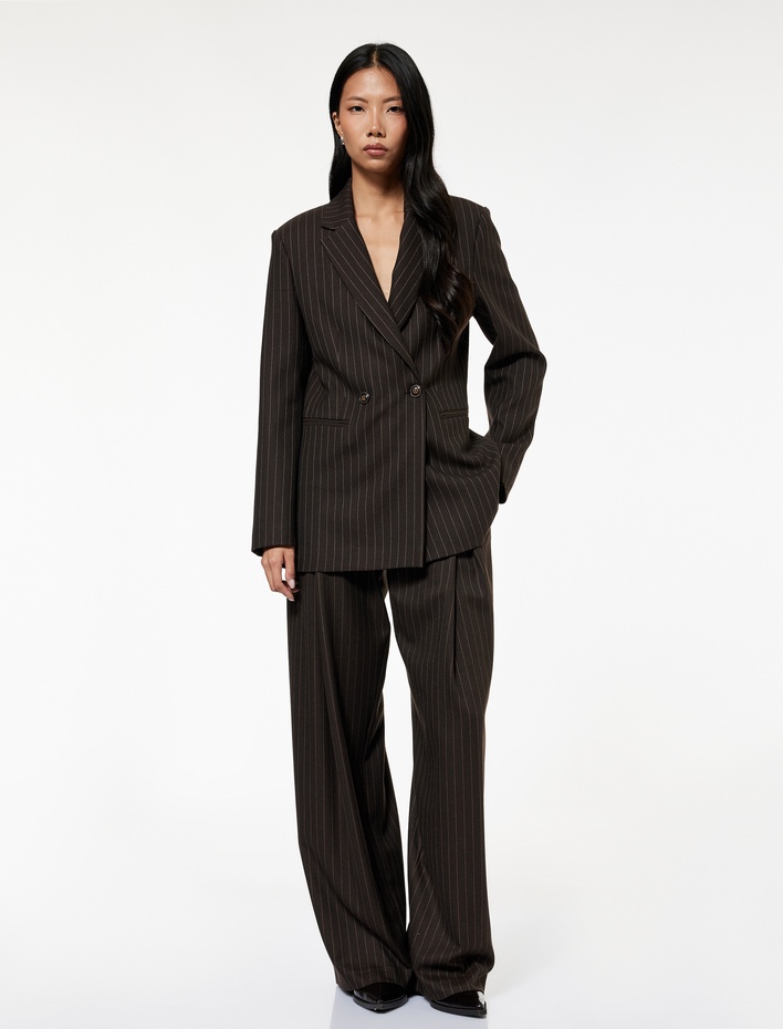  Koton X Sibil Çetinkaya -  Uzun Kollu Cepli Çizgili Kruvaze Blazer Ceket