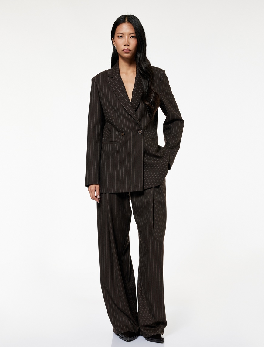   Koton X Sibil Çetinkaya -  Uzun Kollu Cepli Çizgili Kruvaze Blazer Ceket