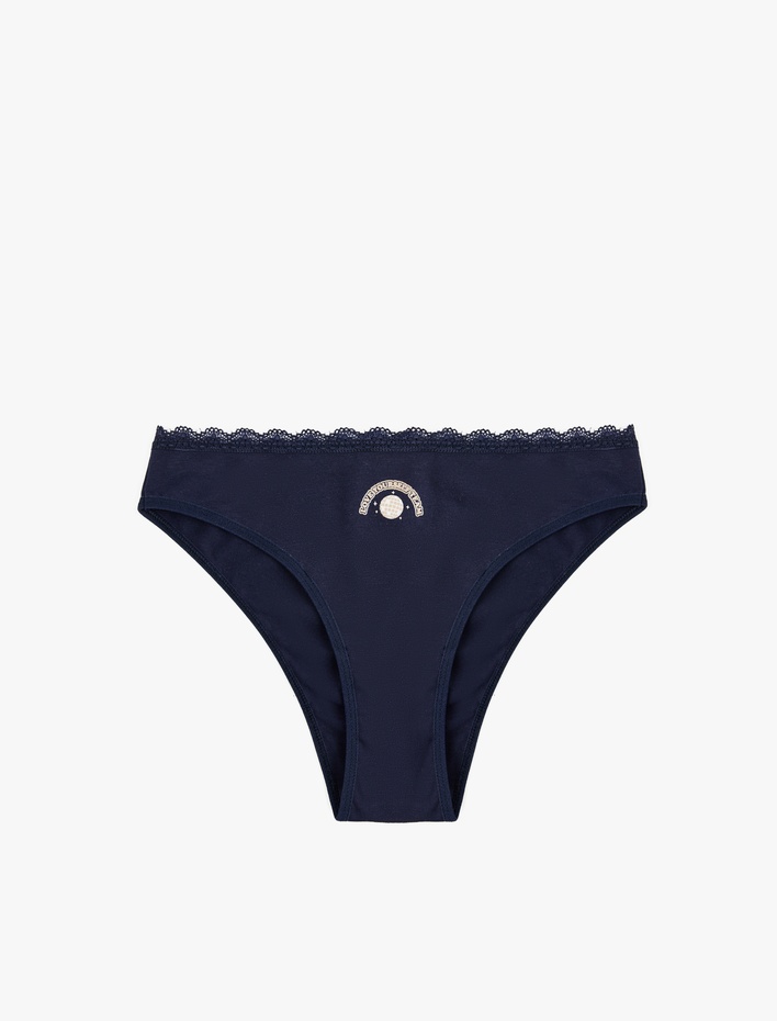  Rahat Kalıp Pamuklu Baskılı Dantel Detaylı String Külot