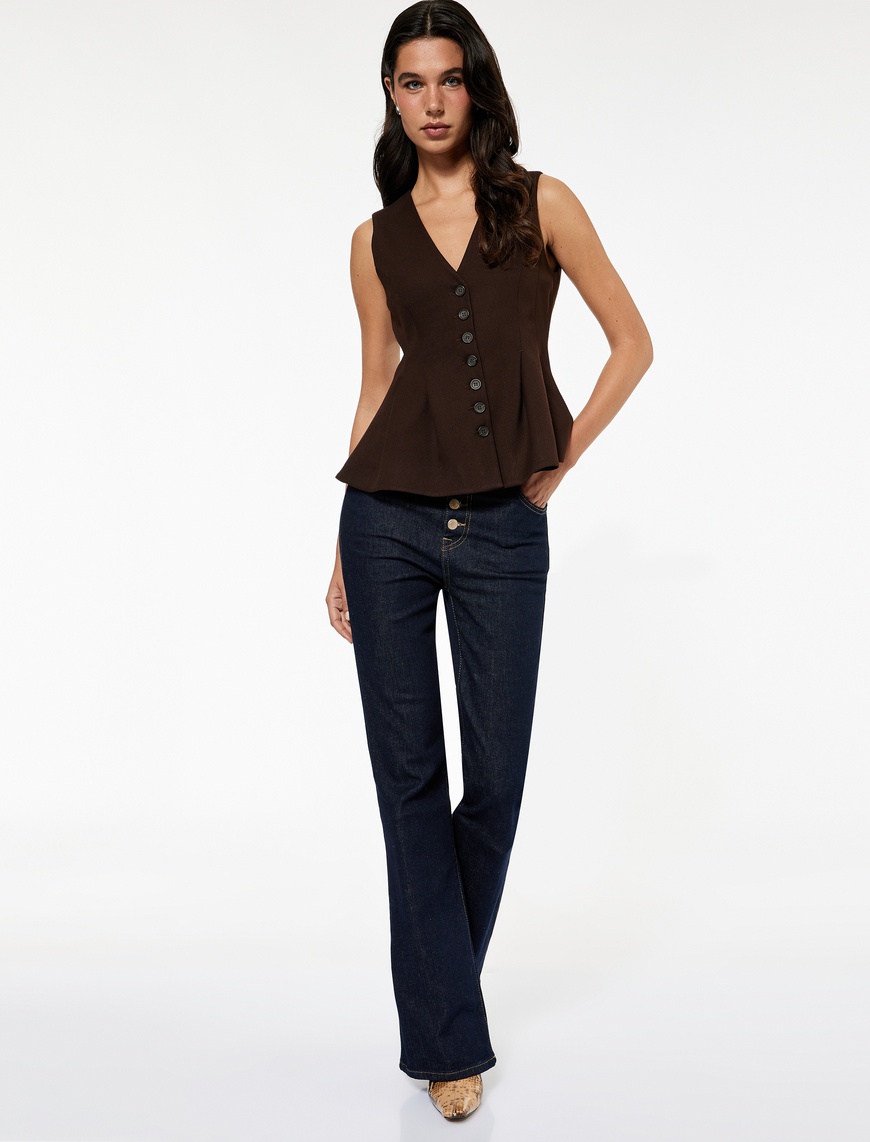 Koton X Sibil Çetinkaya – Düğmeli V Yaka Peplum Blazer Yelek