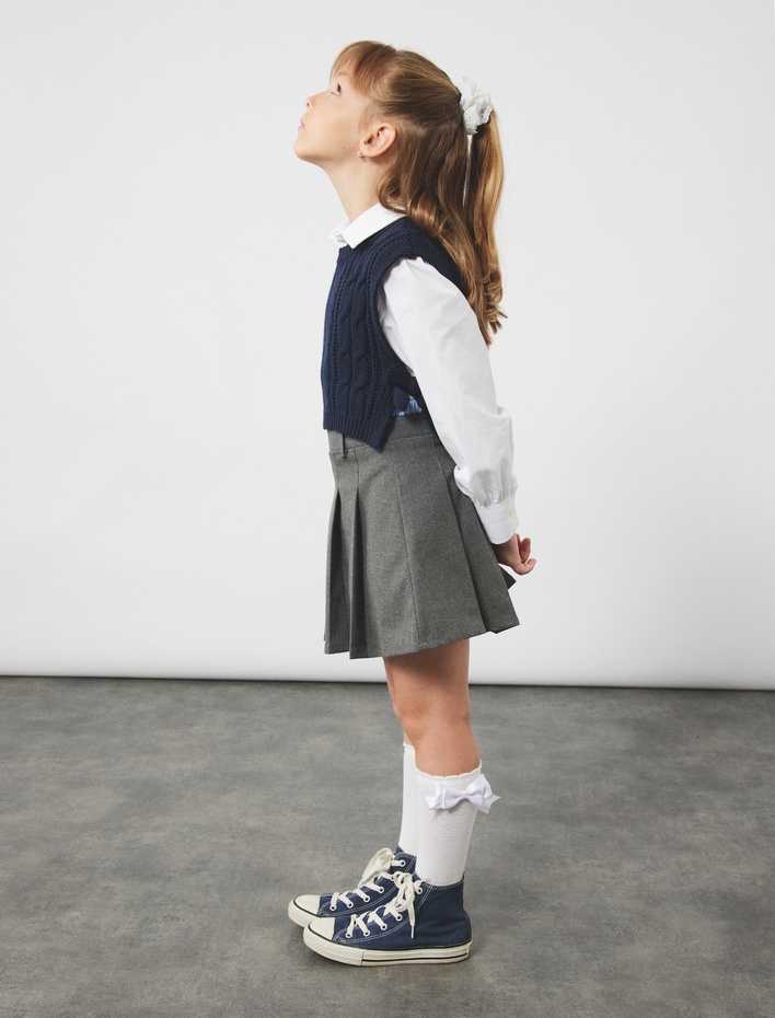 Kız Çocuk Bisiklet Yaka Kolsuz Saç Örgü Dokulu Fiyonklu Crop Okul Süveteri