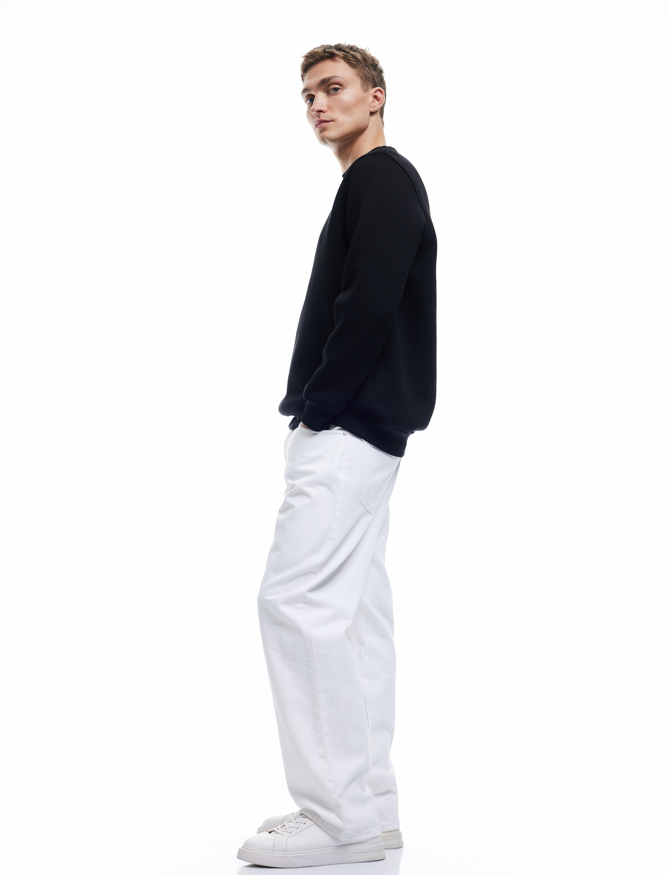   Pamuklu Uzun Kollu Şardonlu Bisiklet Yaka Erkek Basic Sweatshirt