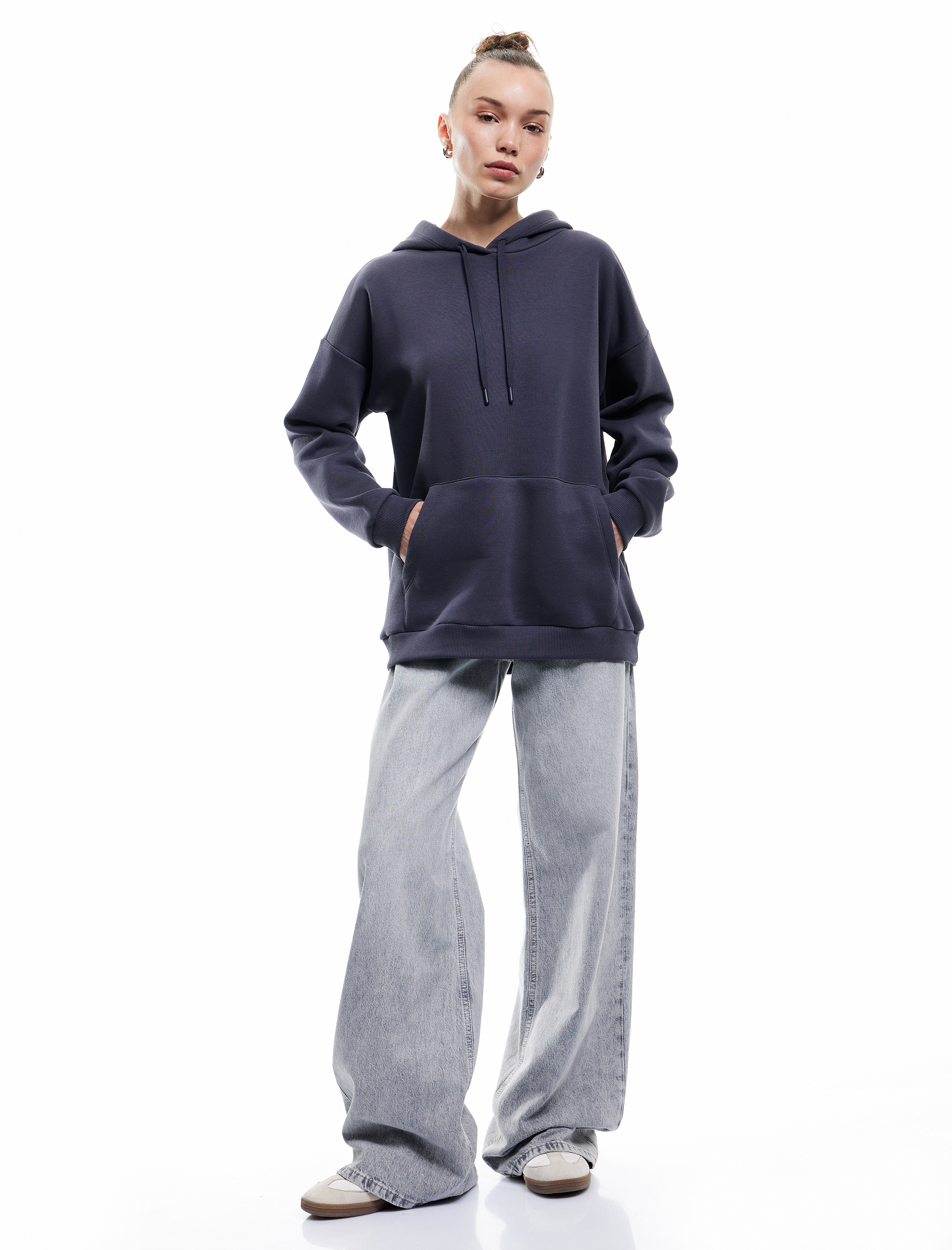   Üç İplik Şardonlu Kanguru Cepli Basic Kapüşonlu Sweatshirt