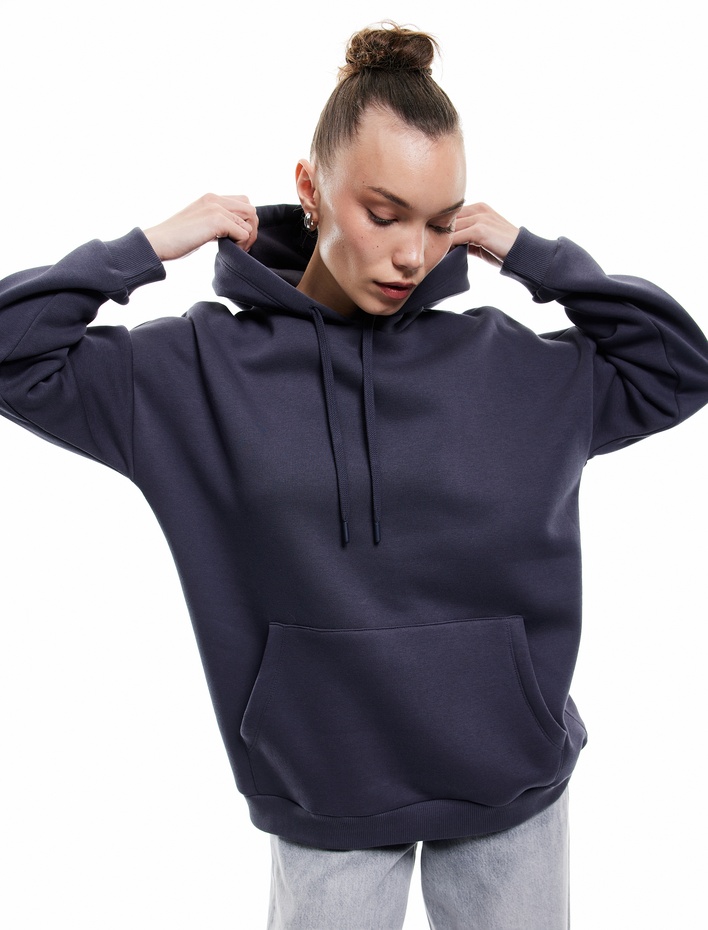  Üç İplik Şardonlu Kanguru Cepli Basic Kapüşonlu Sweatshirt