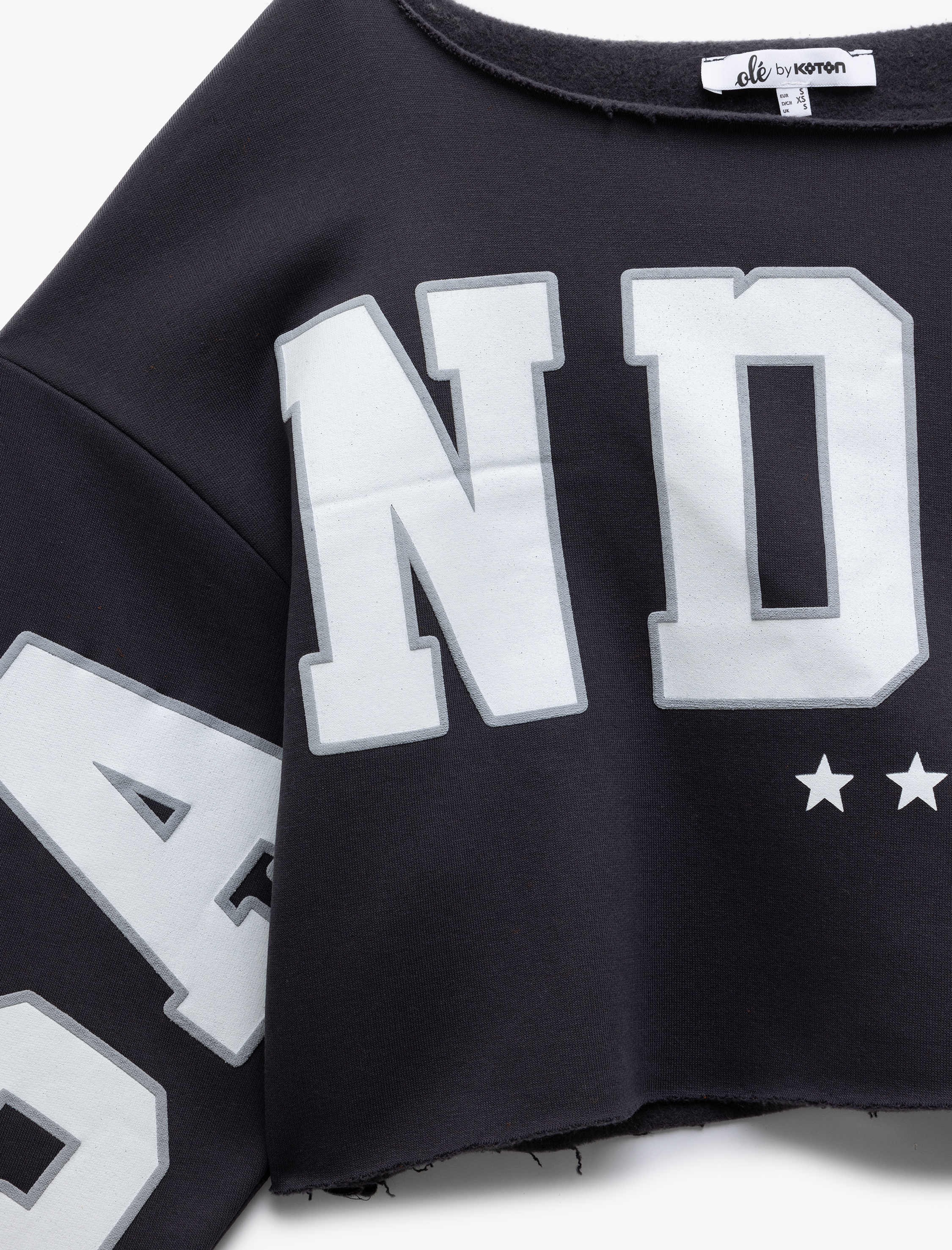   Uzun Kollu Şardonlu Oversize Kayık Yaka Baskılı Crop Sweatshirt