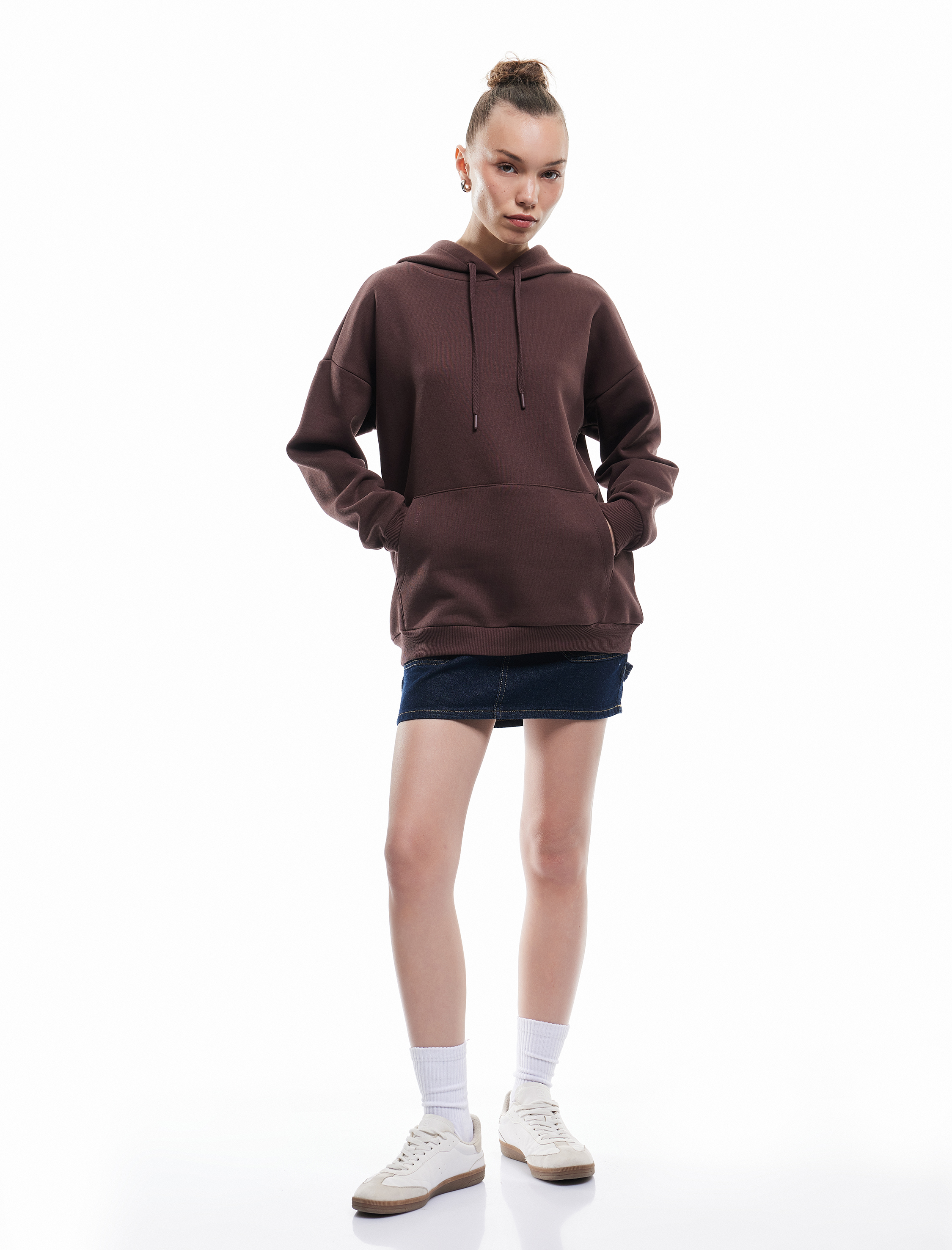   Üç İplik Şardonlu Kanguru Cepli Basic Kapüşonlu Sweatshirt