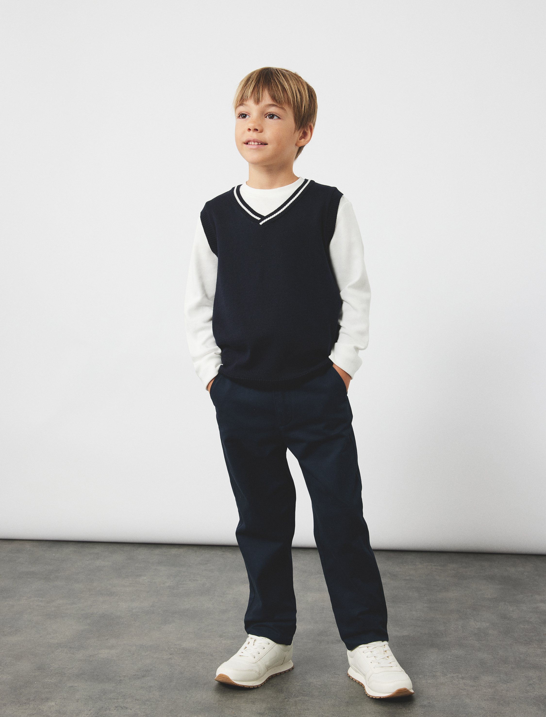  Erkek Çocuk Pamuklu Düğmeli Cep Detaylı Basic Pantolon