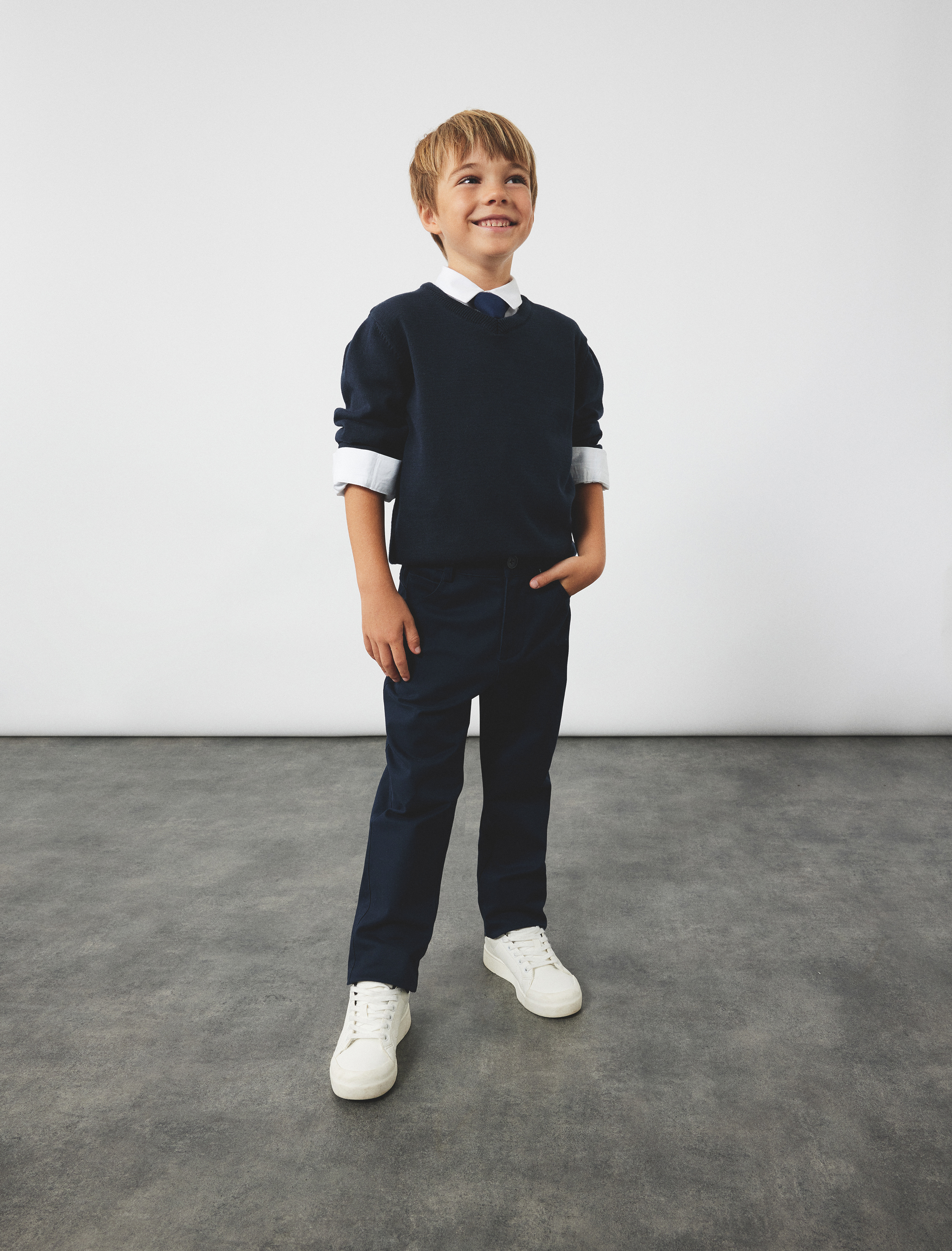  Erkek Çocuk Pamuklu Uzun Kollu V Yaka Basic Triko Kazak