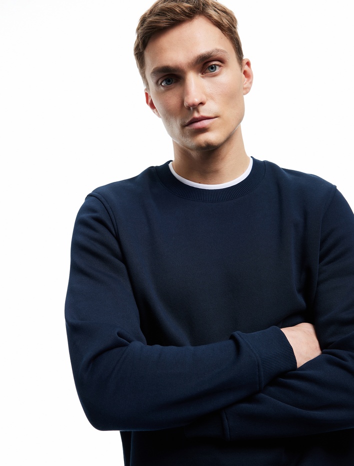  Pamuklu Uzun Kollu Şardonlu Bisiklet Yaka Erkek Basic Sweatshirt