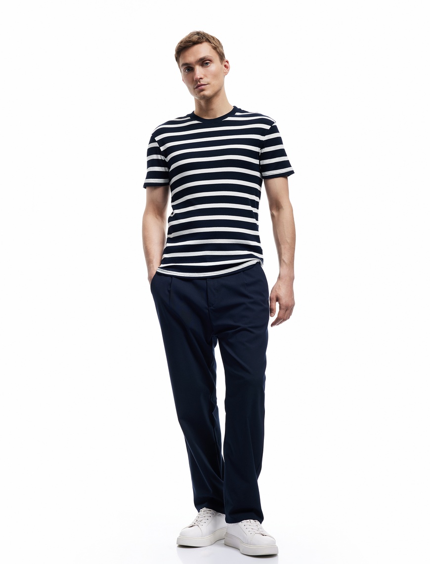   Kısa Kollu Bisiklet Yaka Slim Fit Çizgili Tişört