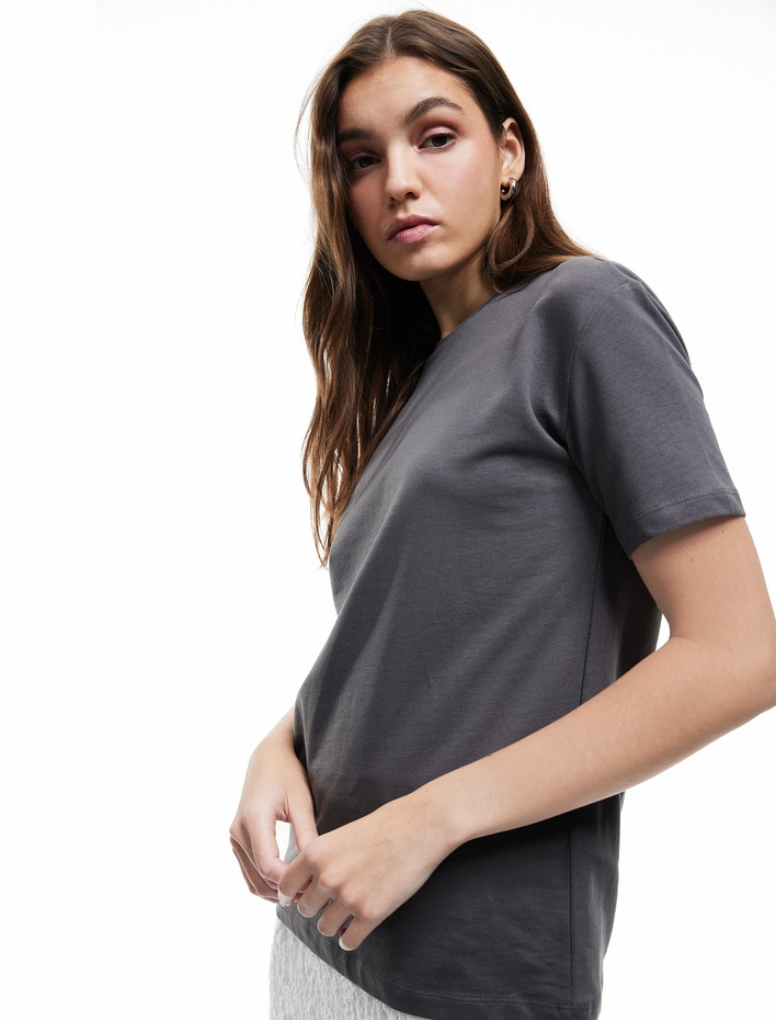  Kısa Kollu Bisiklet Yaka Pamuklu Basic Tişört