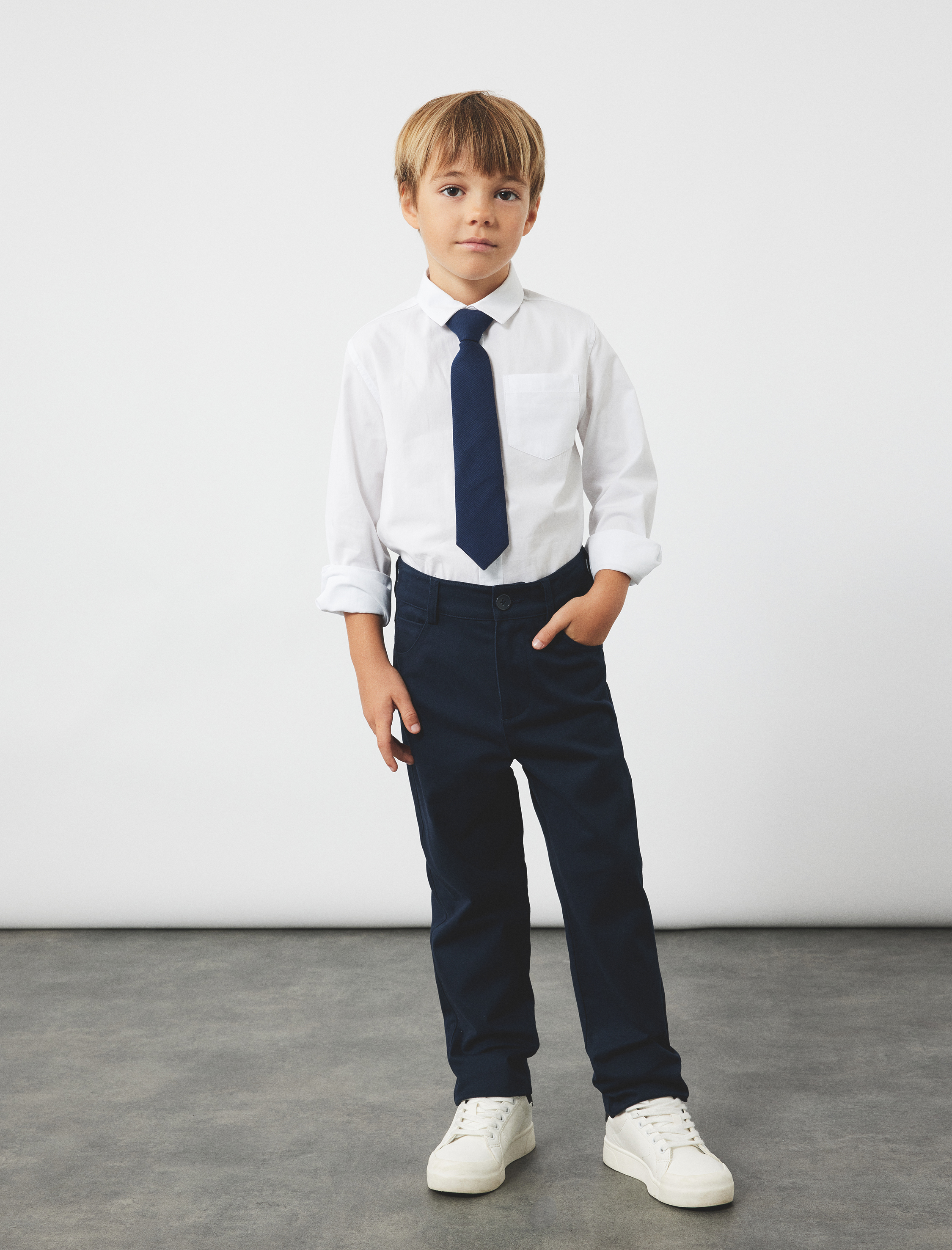  Erkek Çocuk Pamuklu Cepli Uzun Kollu Kravat Detaylı Basic Gömlek