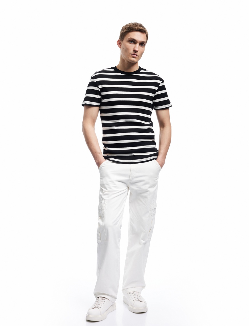   Kısa Kollu Bisiklet Yaka Slim Fit Çizgili Tişört