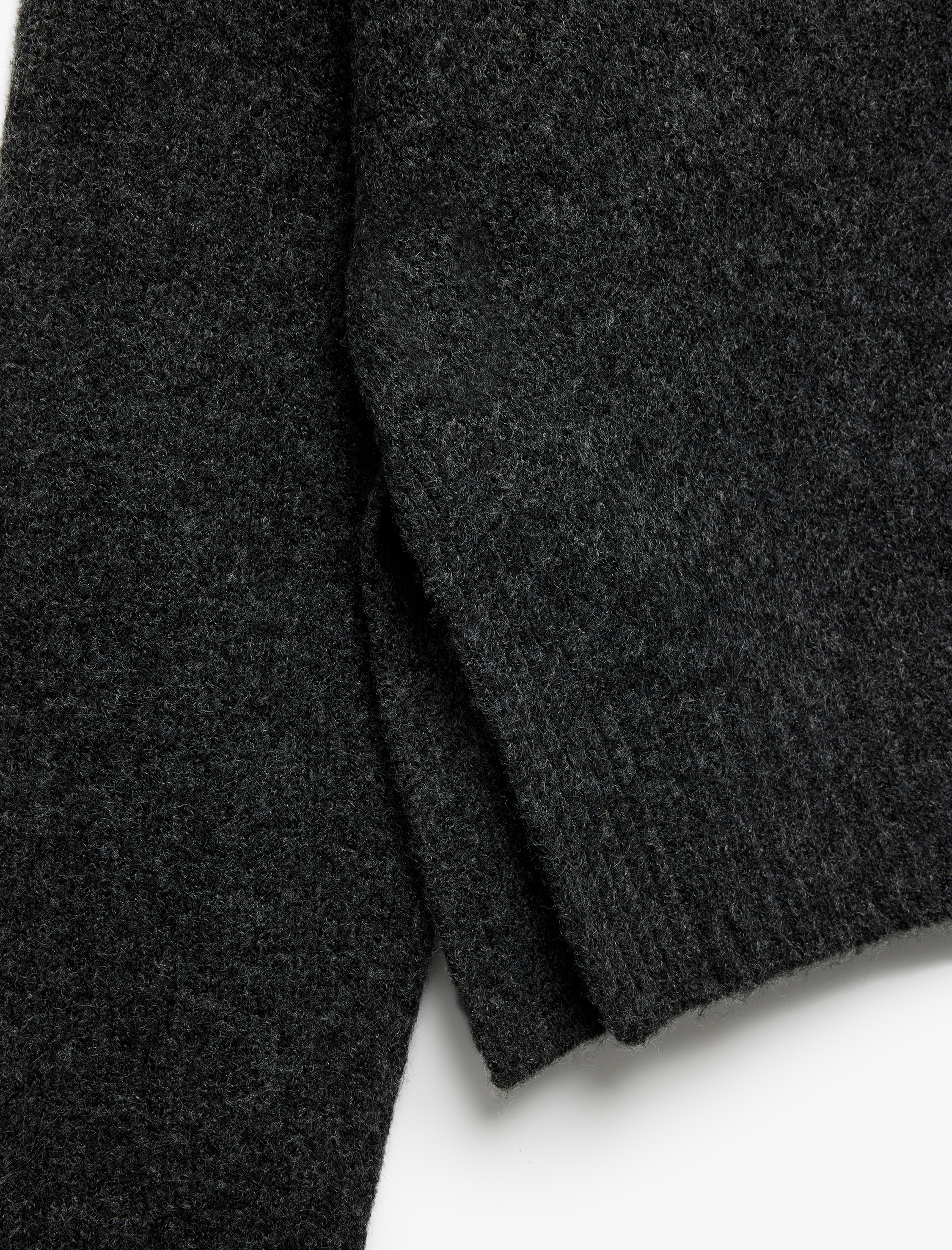   Yumuşak Dokulu Uzun Kollu Dik Yaka Basic Triko Kazak