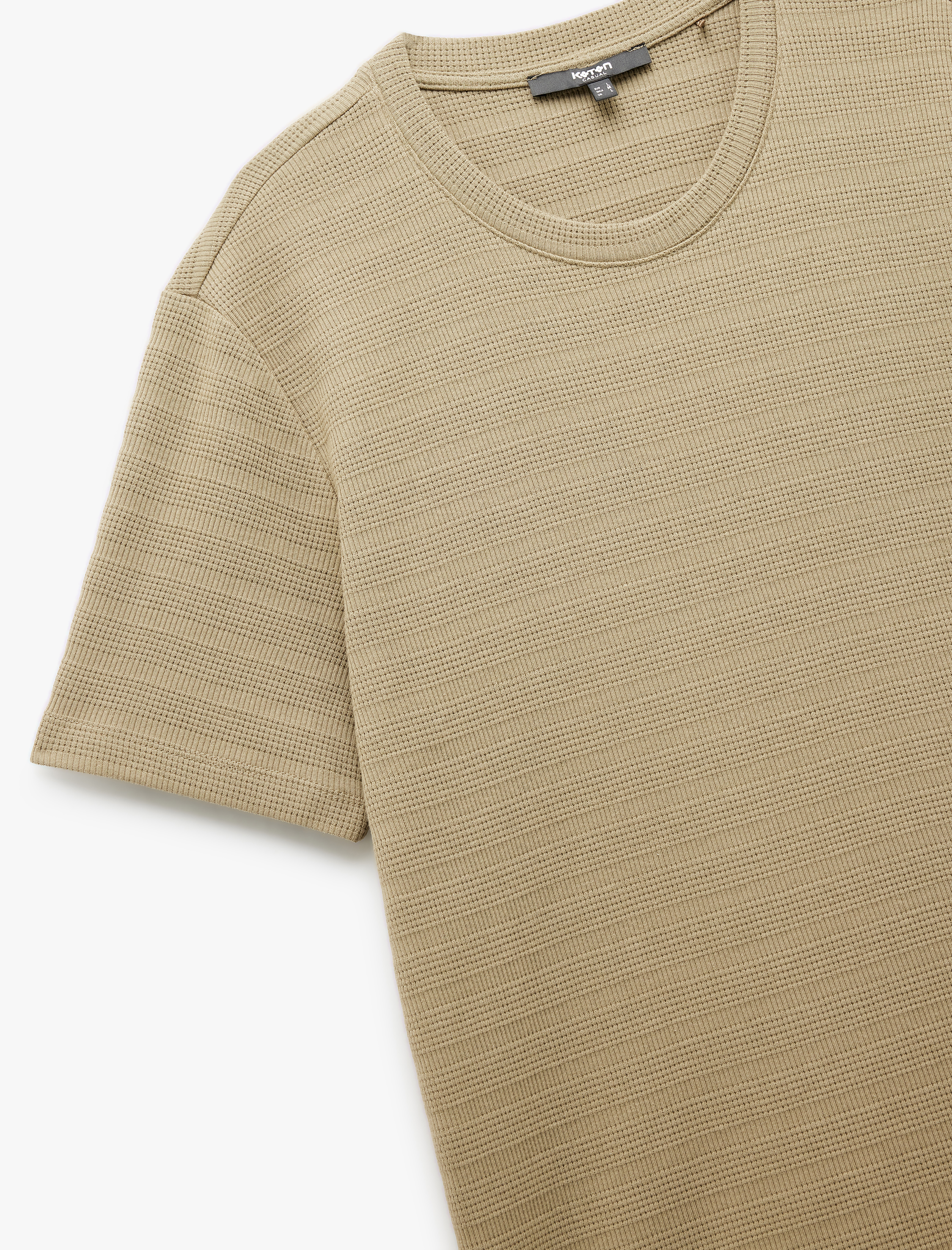   Bisiklet Yaka Dokulu Tok Kumaş Kısa Kollu Pamuklu Slim Fit Tişört