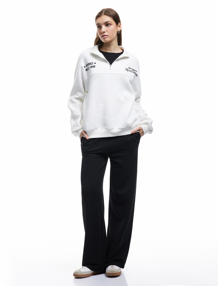  Şardonlu Uzun Kollu Arkası Baskılı Yarım Fermuarlı Sweatshirt