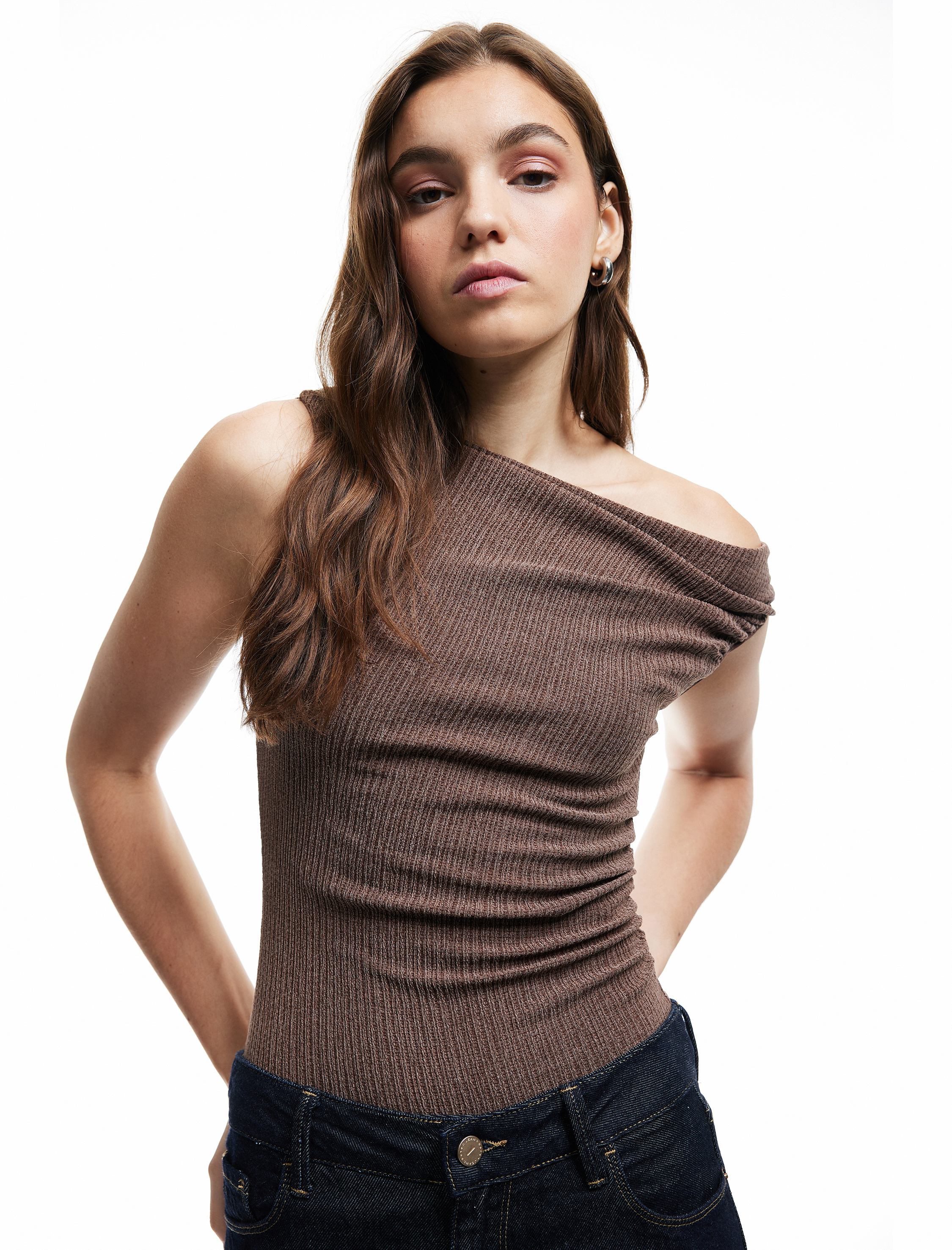   Drapeli Asimetrik Yaka Bürümcük Kolsuz Bluz