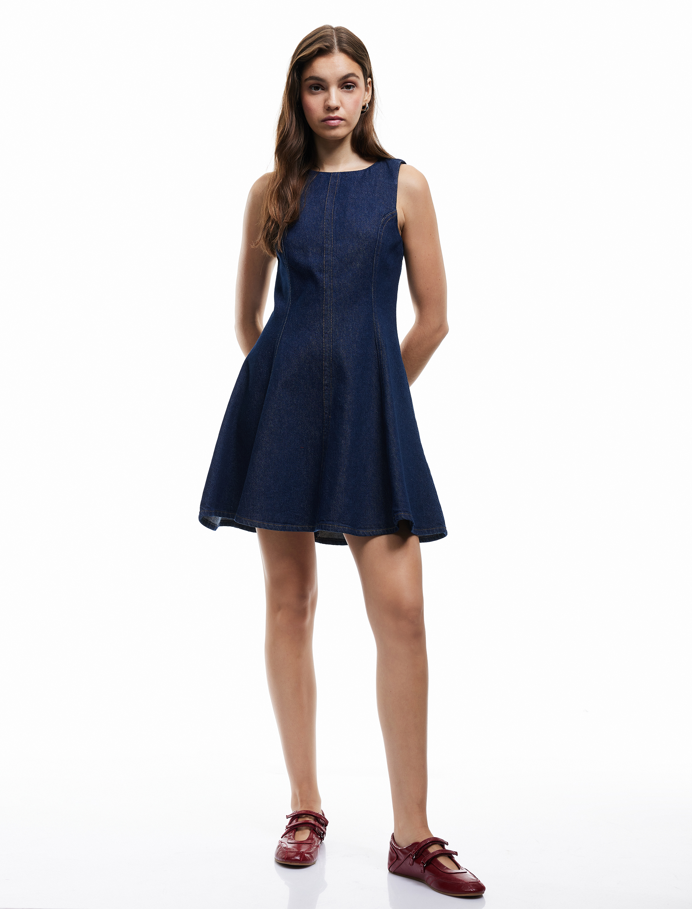   Pamuklu Kolsuz Bisiklet Yaka Mini Denim Elbise