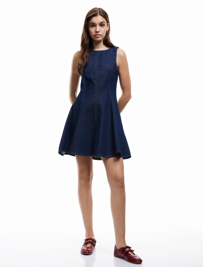  Pamuklu Kolsuz Bisiklet Yaka Mini Denim Elbise