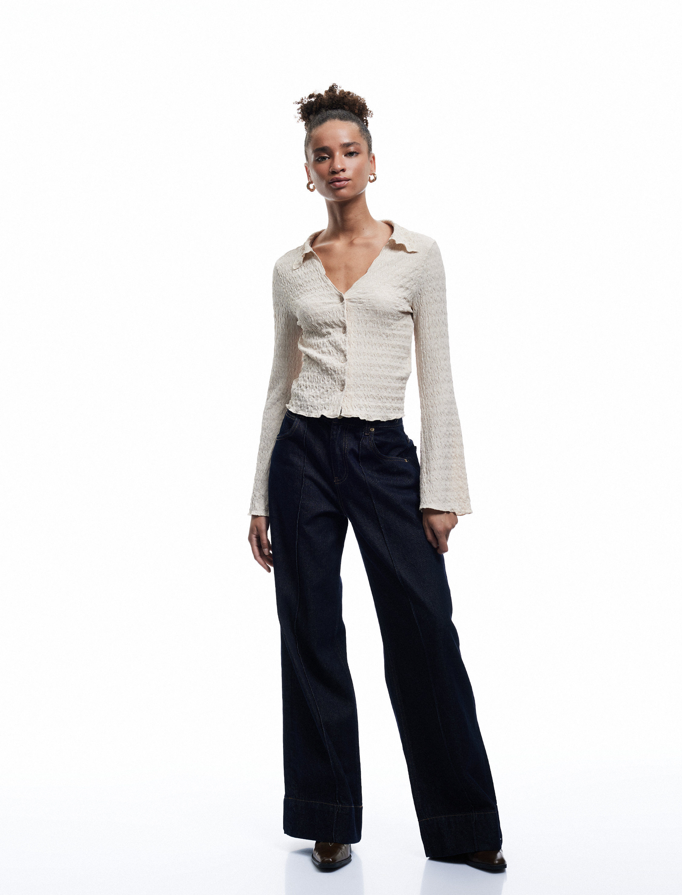   Bürümcük Kumaş Slim Fit Düğmeli Ekstra Uzun İspanyol Kollu Gömlek