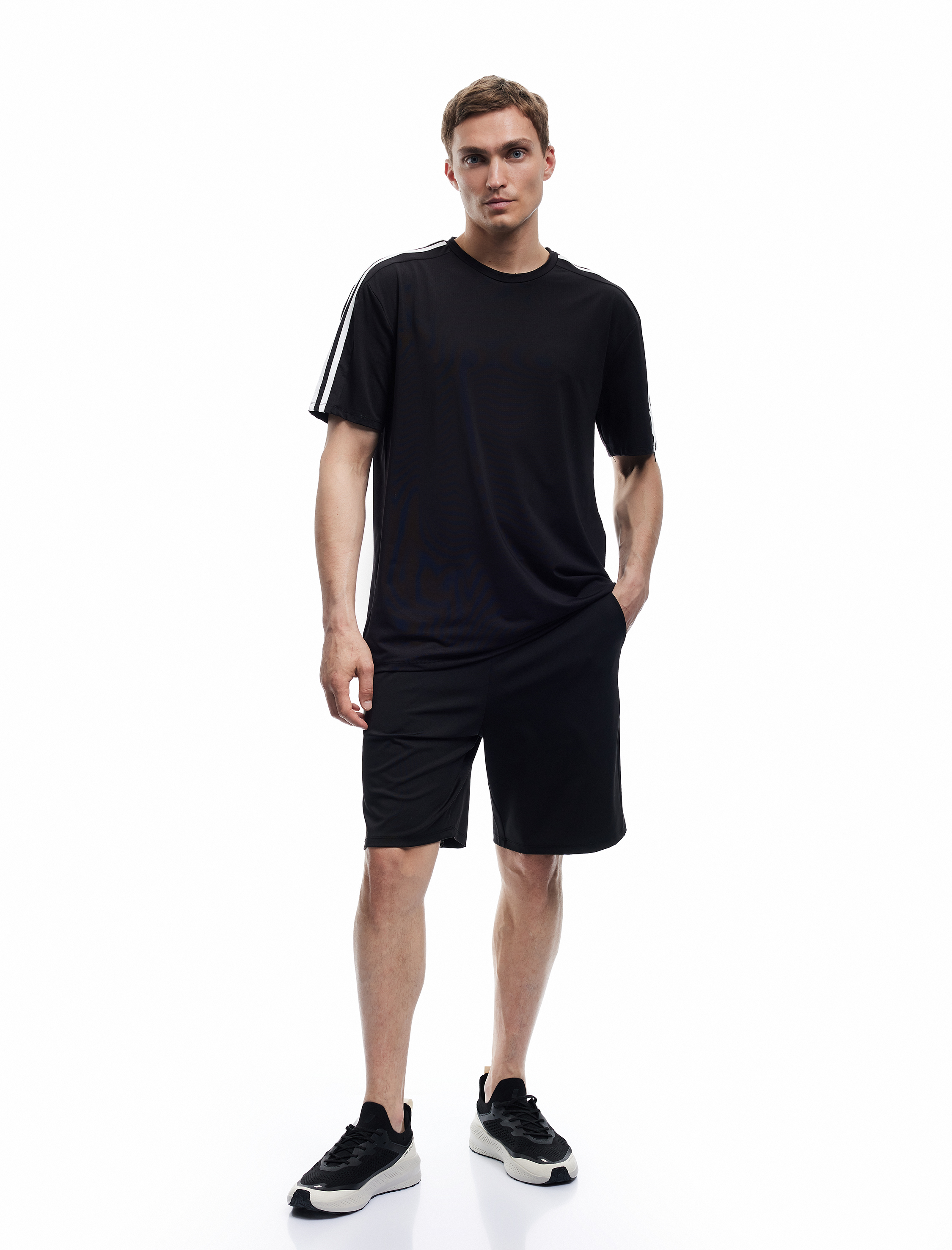   Cep Detaylı Beli Bağcıklı Spor Şort