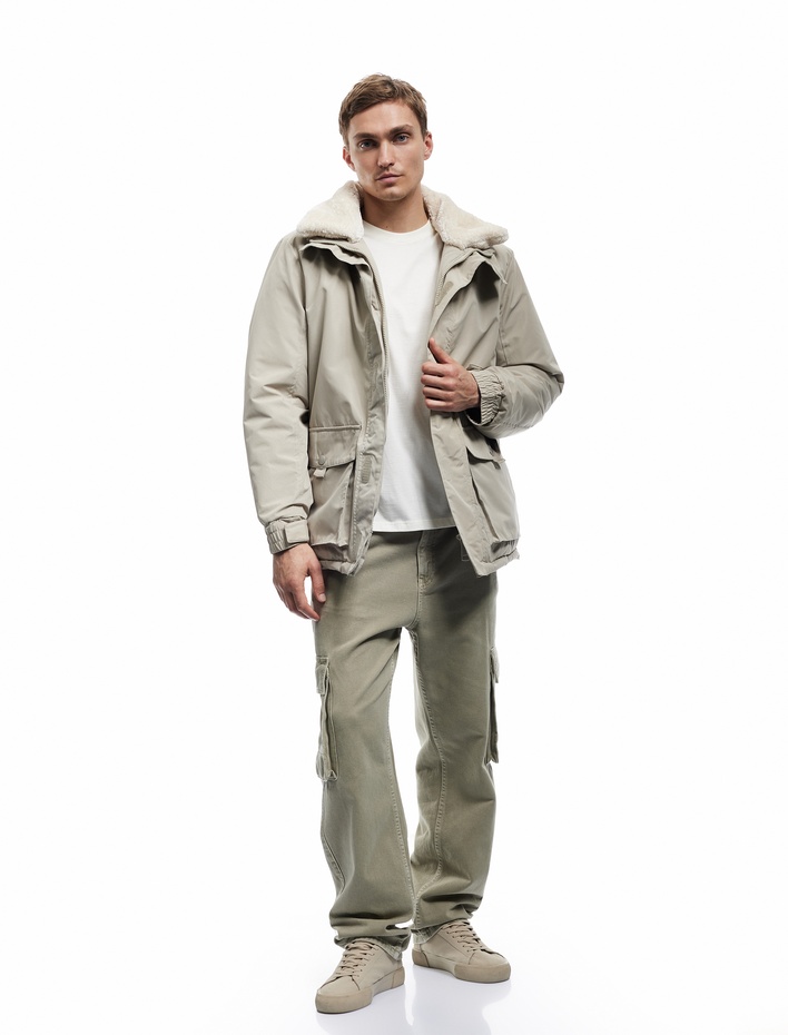  Fermuarlı Kapaklı Cepli Peluş Yaka Mont