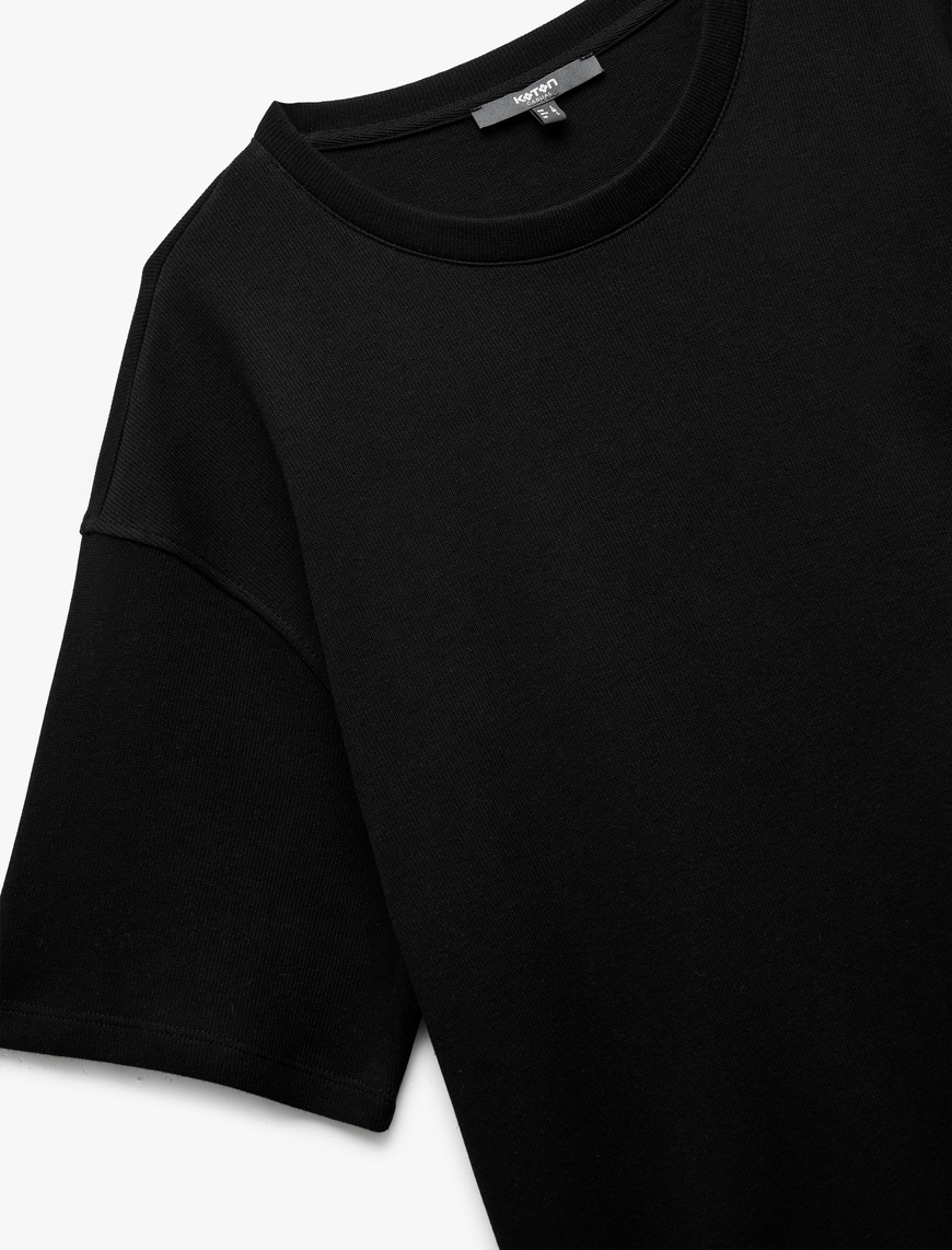   Pamuklu Kısa Kollu Bisiklet Yaka Tok Kumaş Oversize Basic Tişört