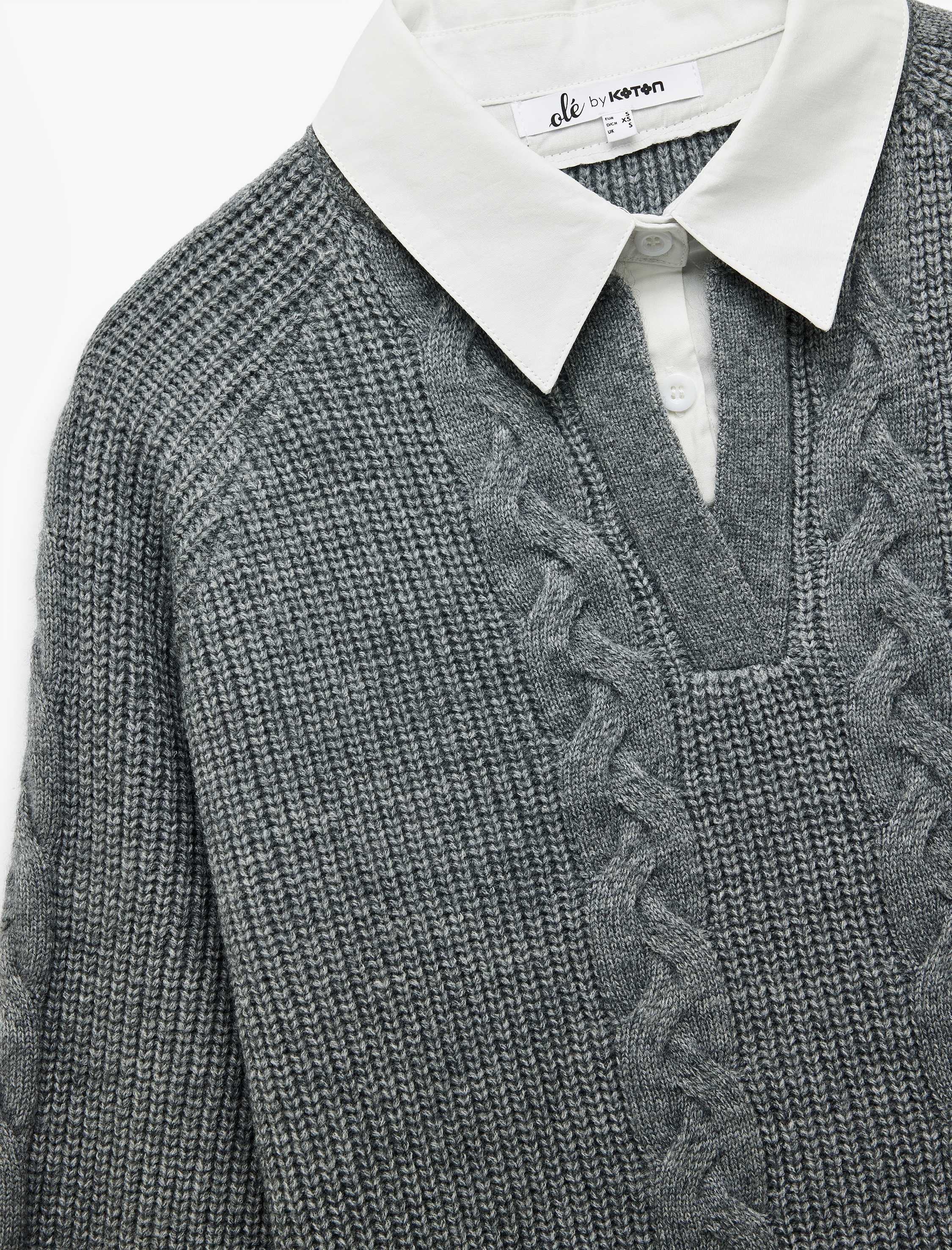   Uzun Kollu Gömlek Yaka Saç Örgü Dokulu Triko Kazak