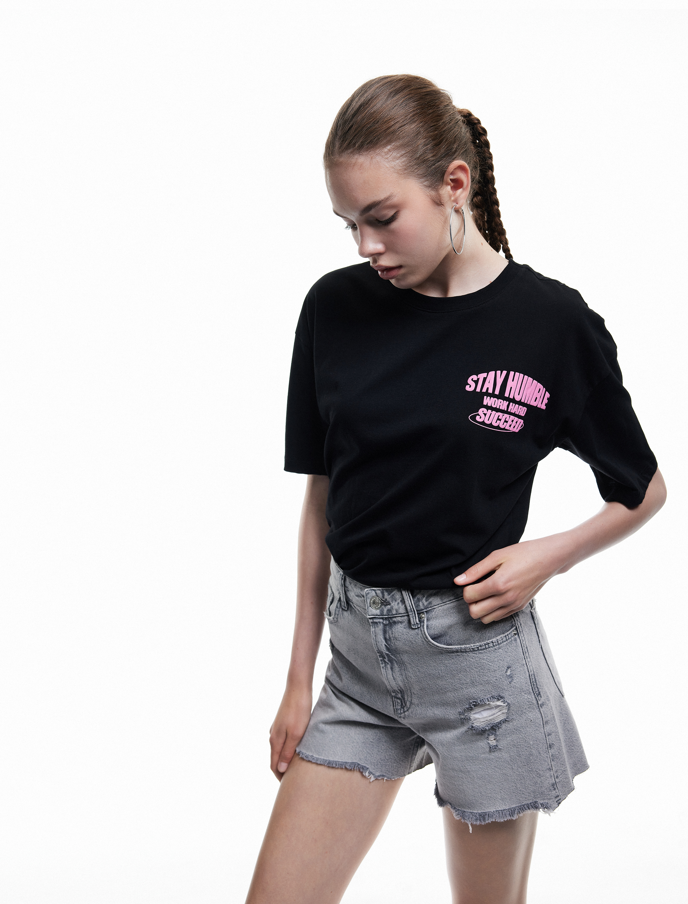   Kısa Kollu Bisiklet Yaka Pamuklu Arkası Baskılı Tişört