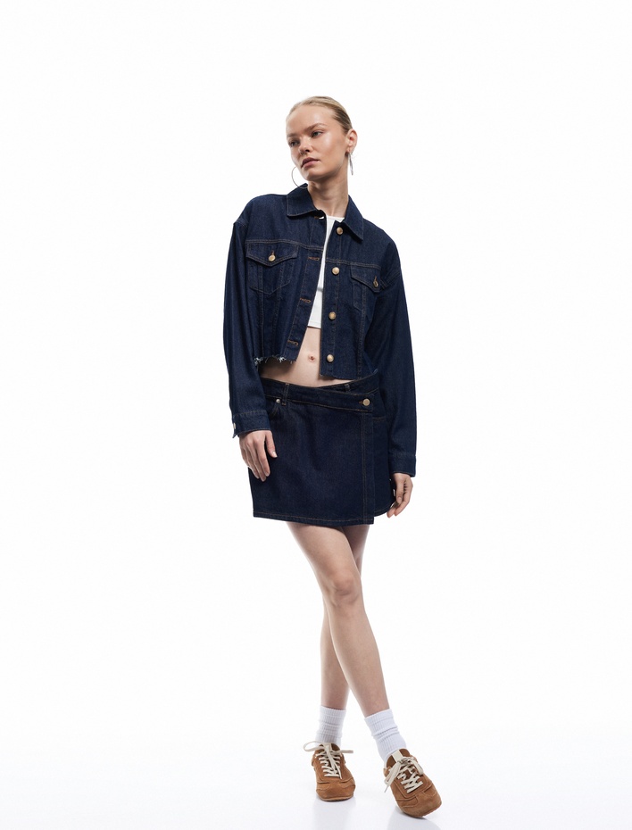  Pamuklu Normal Bel Asimetrik Kesim Düğmeli Denim Şort Etek