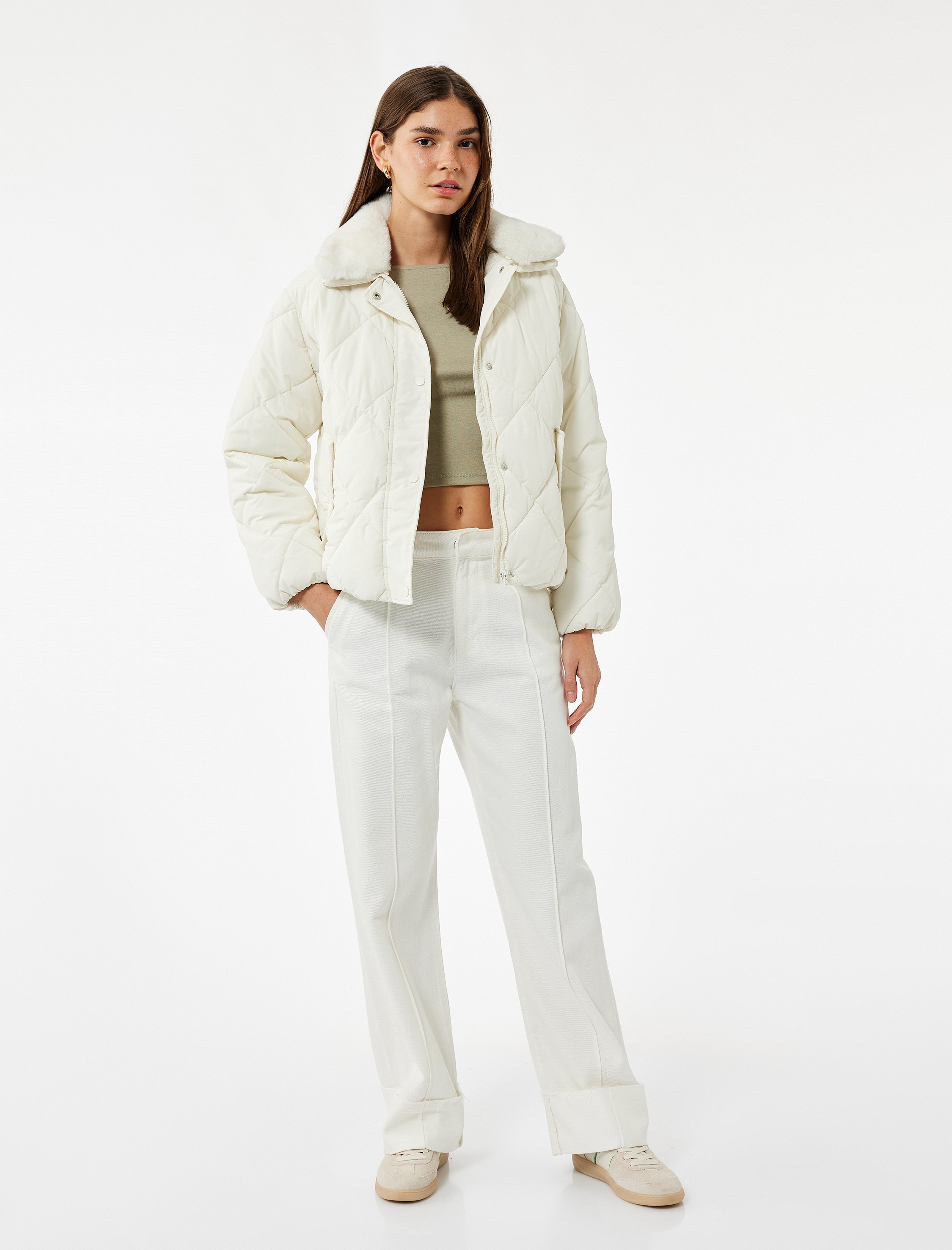   Suni Kürk Yakalı Uzun Kollu Fermuarlı Cepli Kapitone Ceket