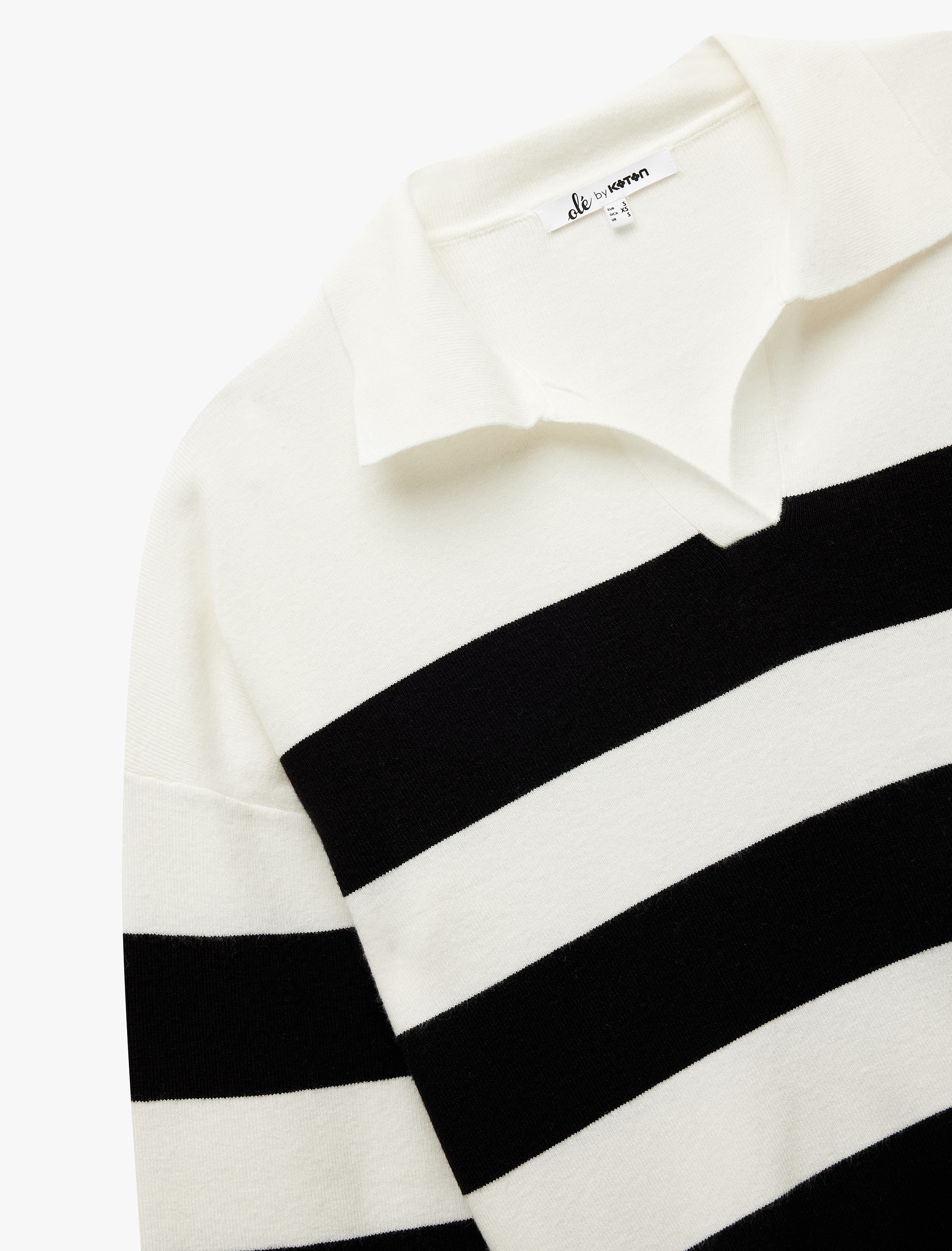   Uzun Kollu Polo Yaka Çizgili Triko Kazak