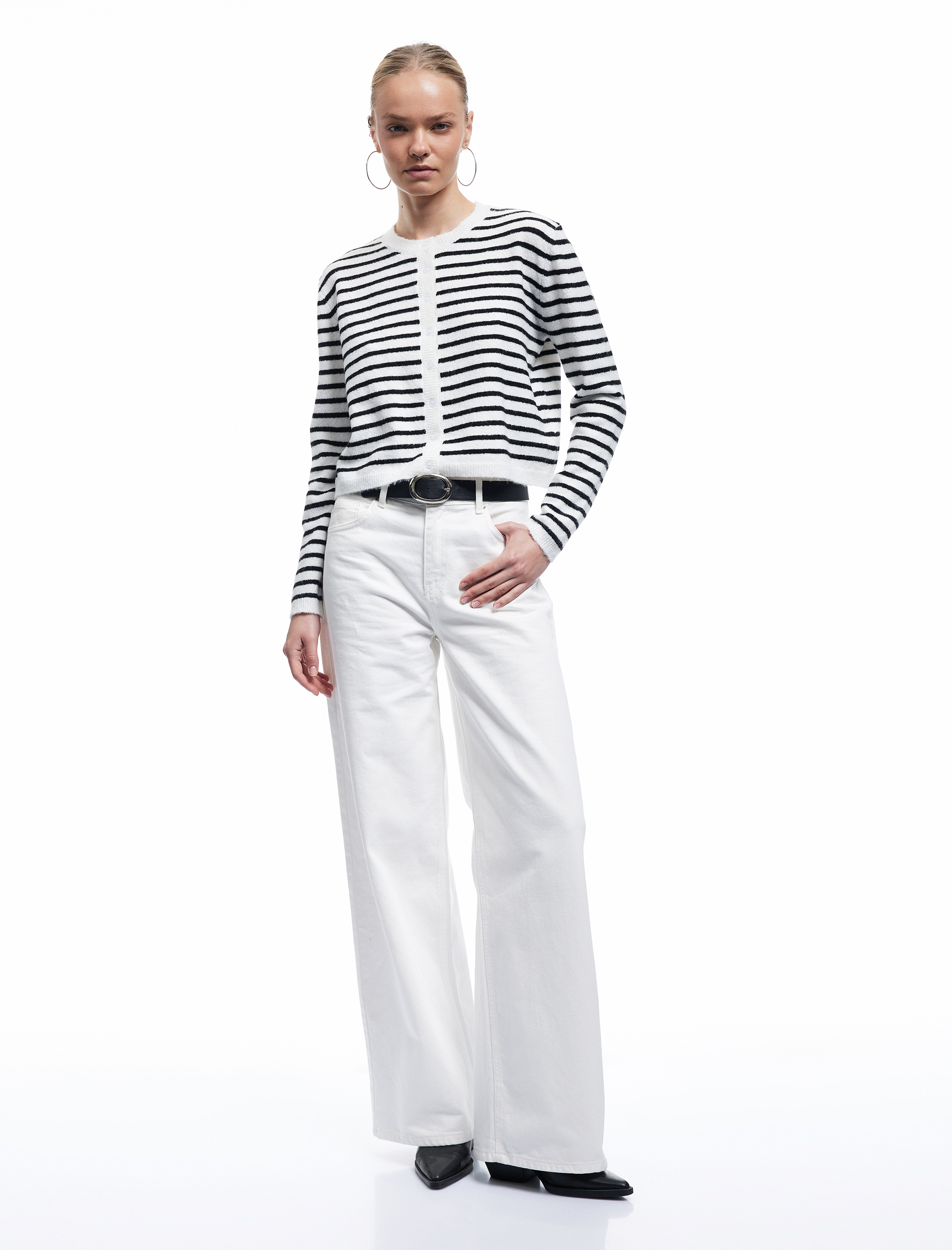   Çizgili Düğmeli Uzun Kollu Bisiklet Yaka Hırka