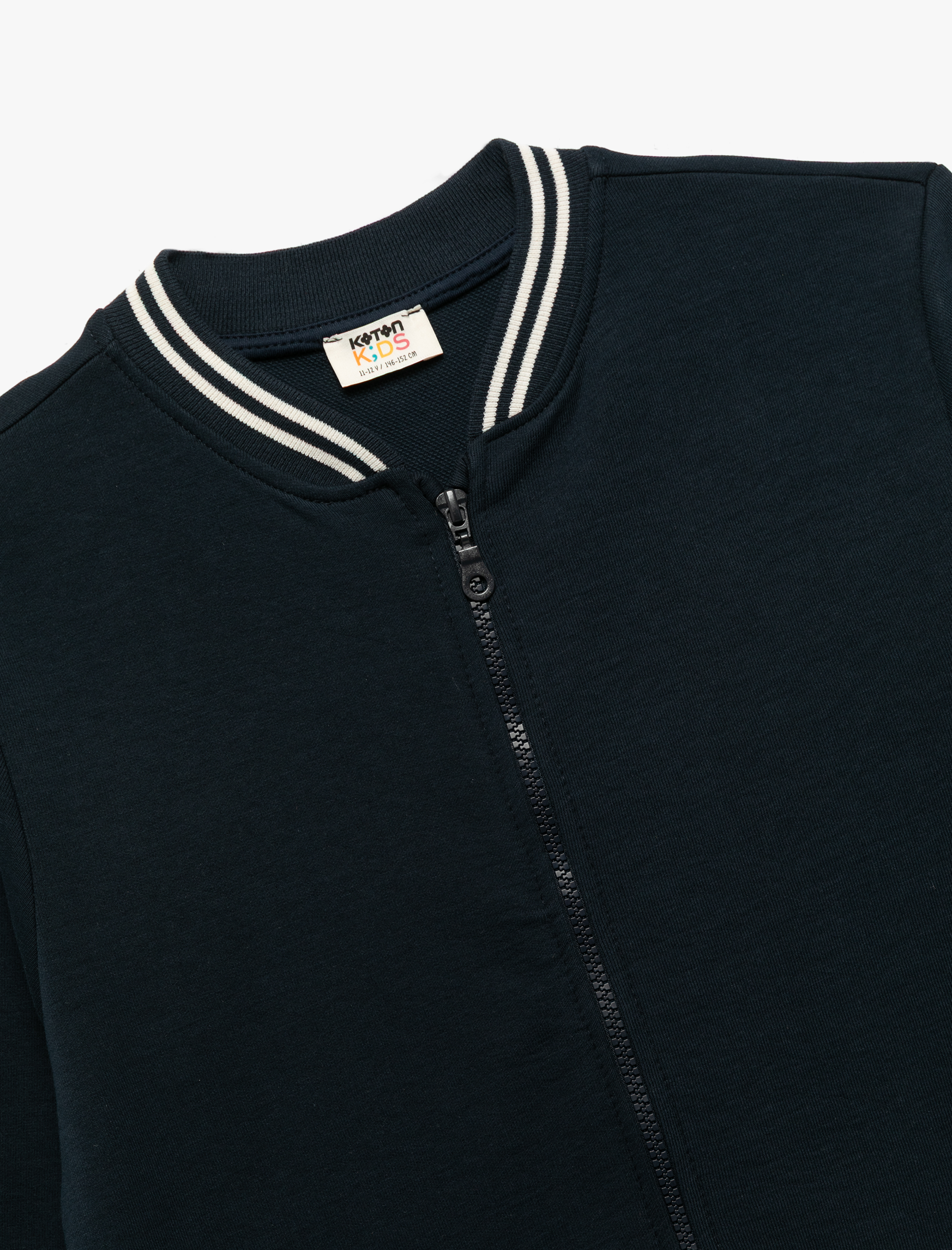  Erkek Çocuk Pamuklu Cepli Şerit Detaylı Kolej Yaka Uzun Kollu Fermuarlı Bomber Okul Ceketi