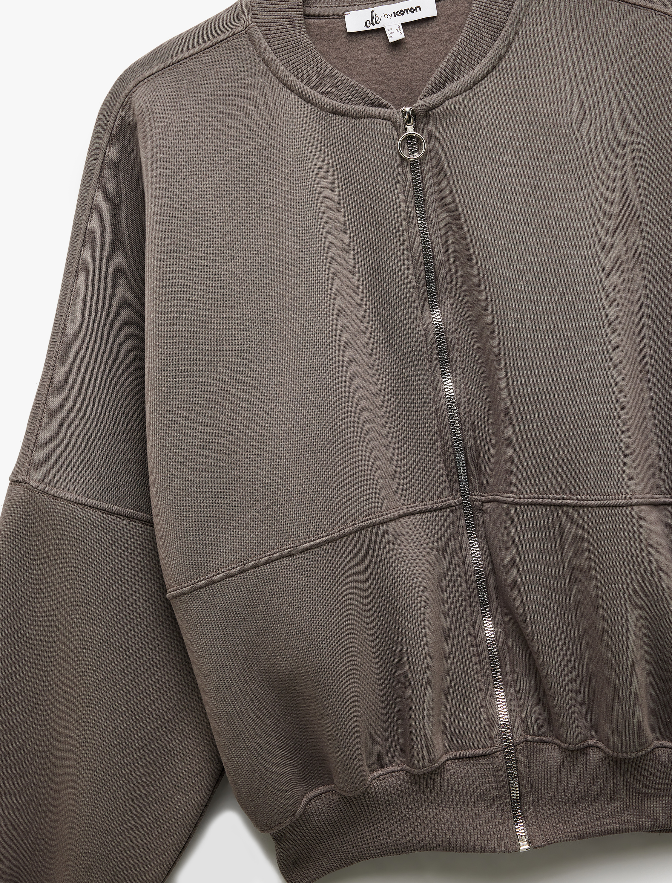   Üç İplik Şardonlu Uzun Kollu Fermuarlı Bomber Yaka Sweatshirt