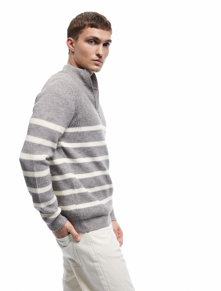  Uzun Kollu Çizgili Yarım Fermuarlı Triko Kazak