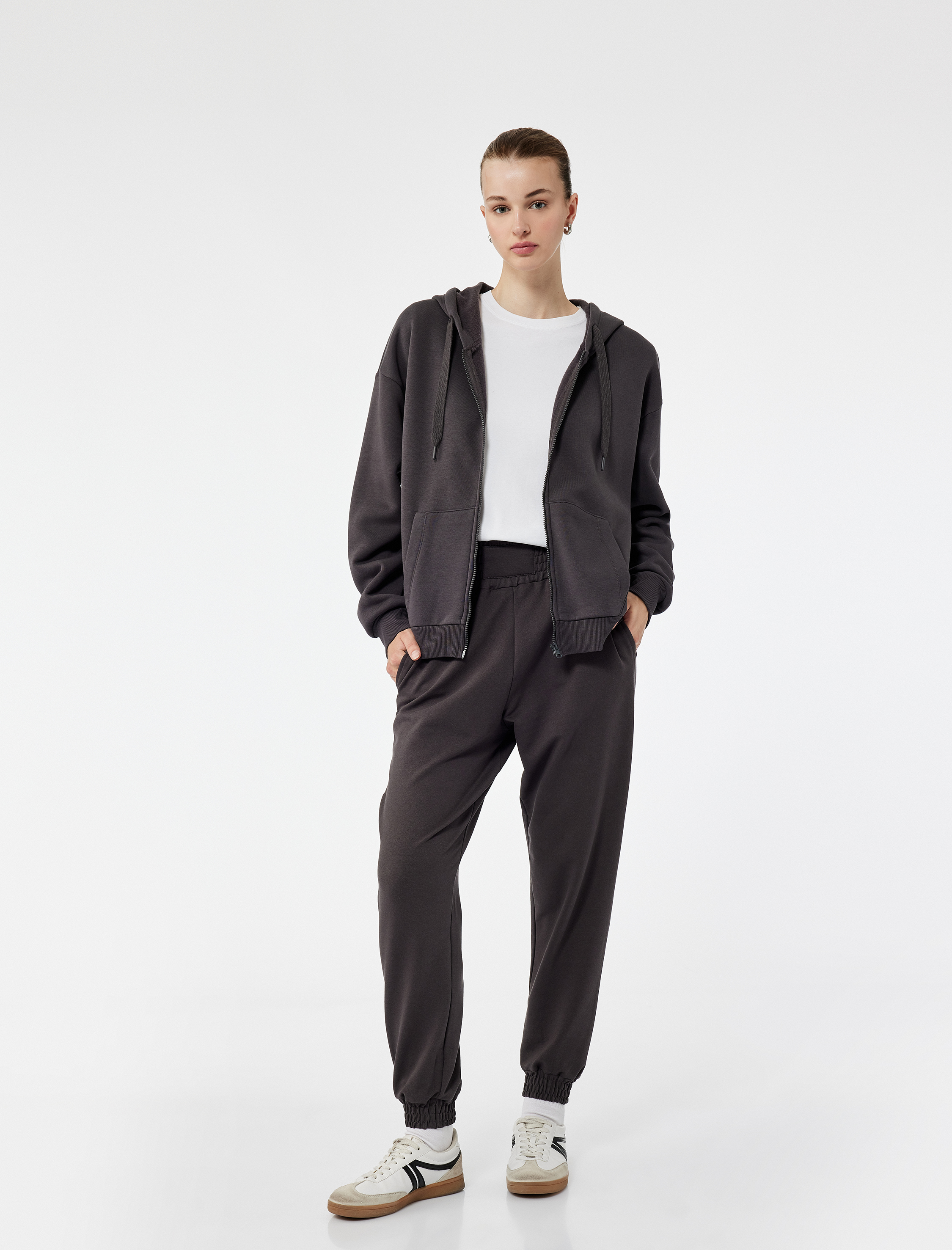   Şardonlu Uzun Kollu Kapüşonlu Kanguru Cepli Oversize Fermuarlı Sweatshirt