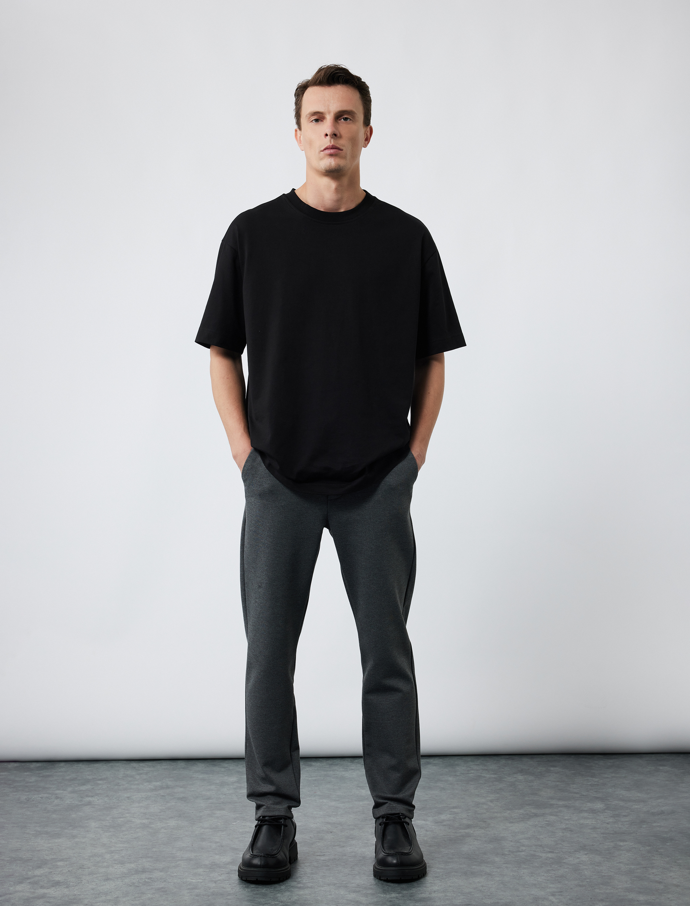   Kısa Kollu Bisiklet Yaka Pamuklu Basic Oversize Tişört