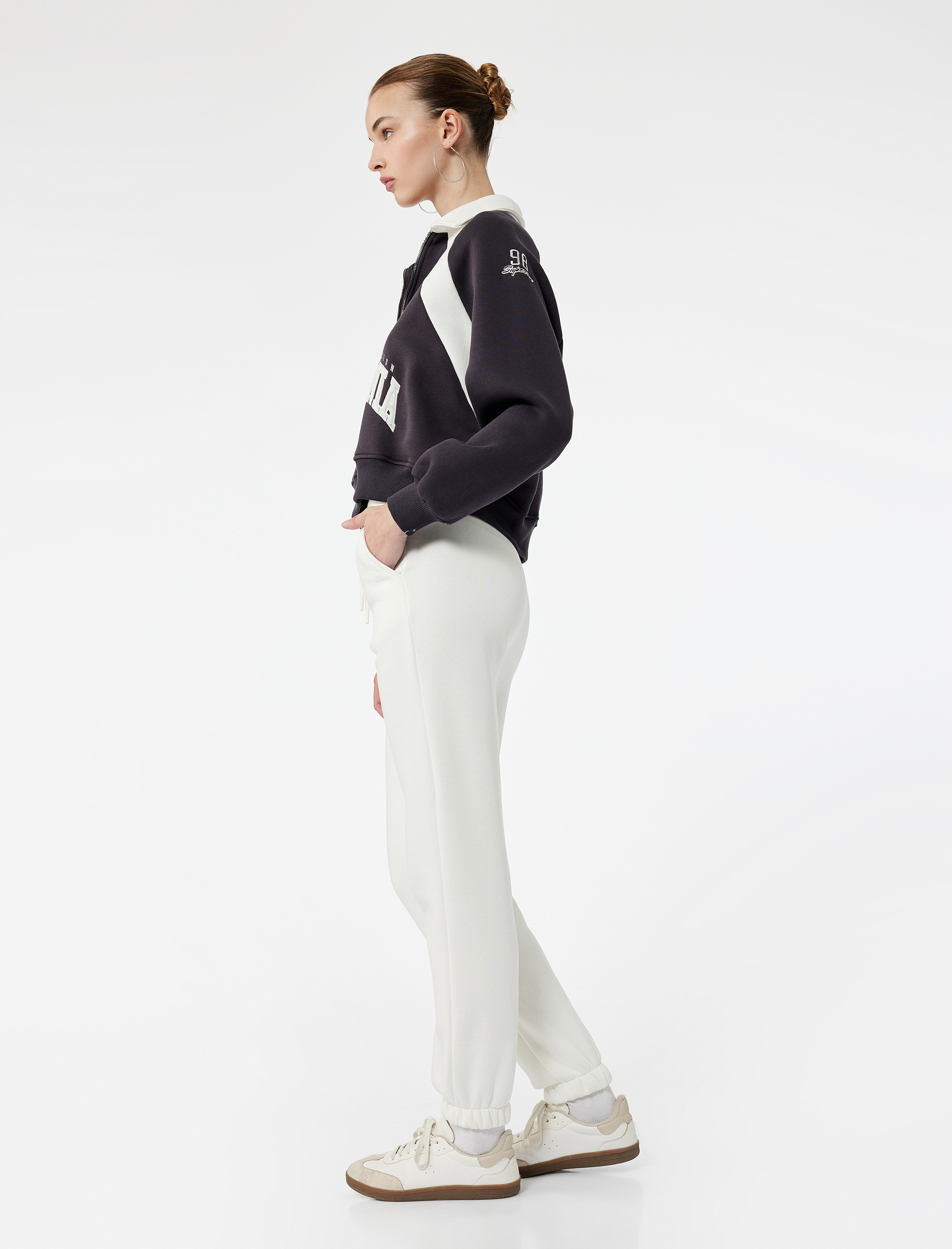   Şardonlu Cepli Beli Bağcıklı Rahat Kalıp Jogger Eşofman Altı