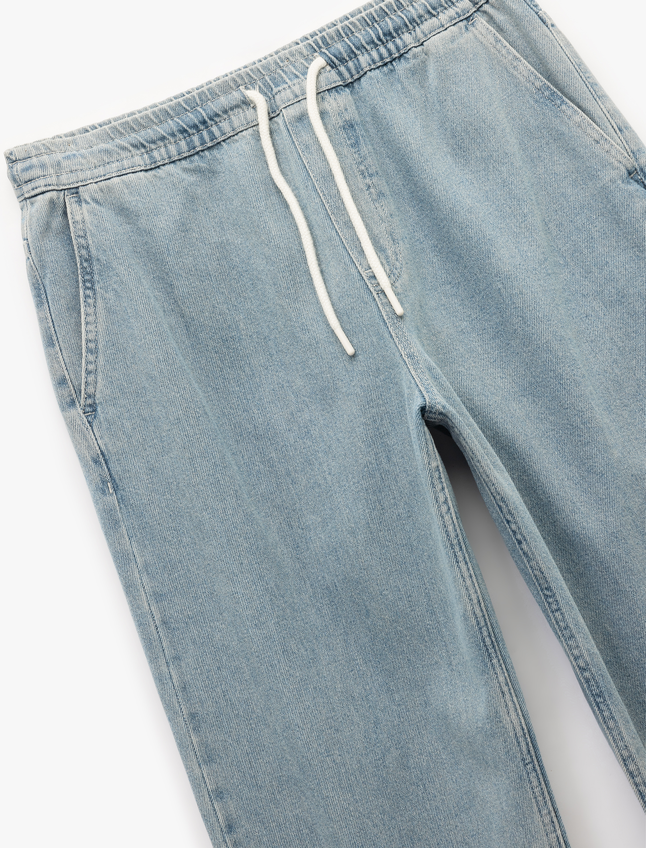   Beli Bağcıklı Cep Detaylı Pamuklu Rahat Kesim Denim Pantolon