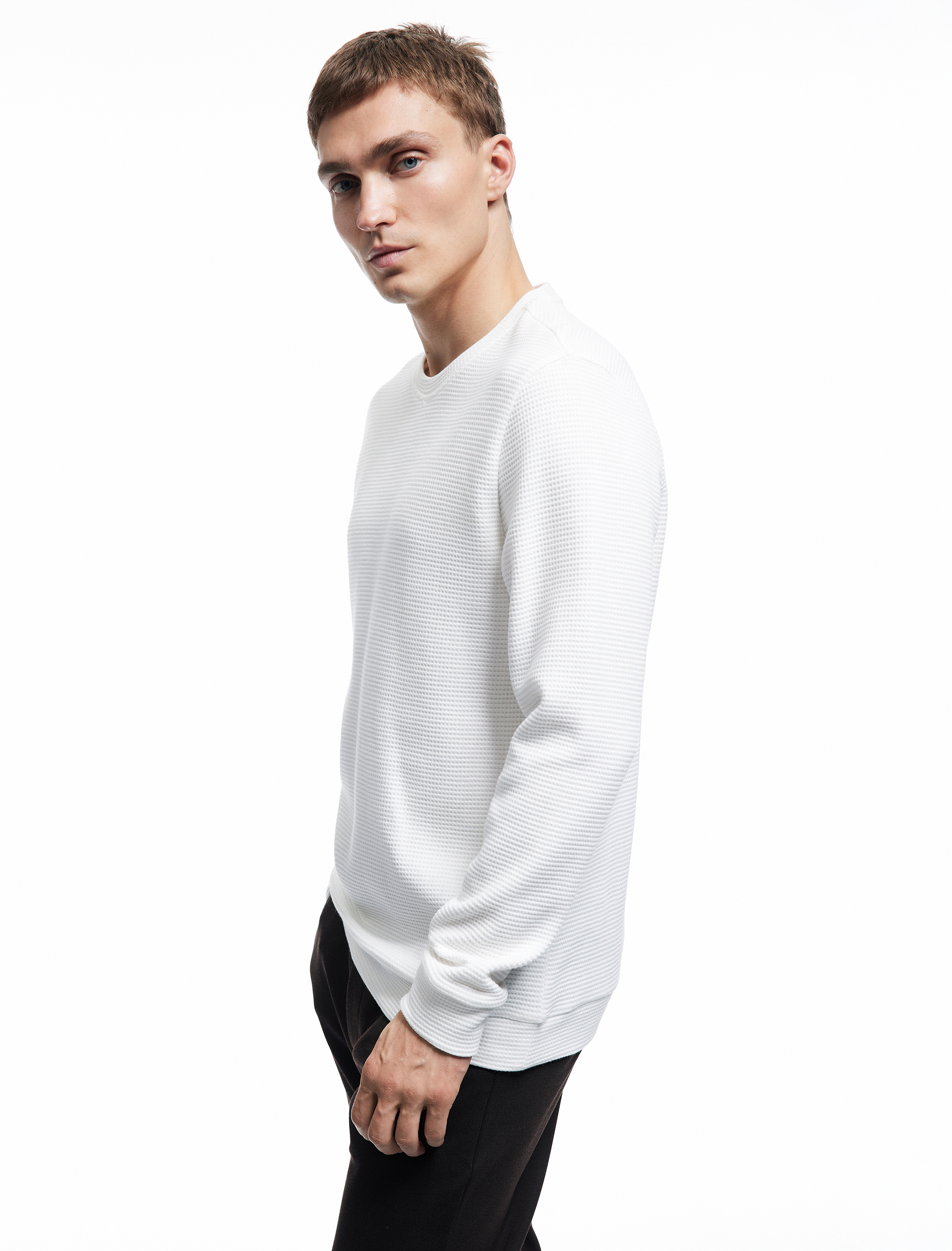   Pamuklu Uzun Kollu Dokulu Basic Bisiklet Yaka Sweatshirt