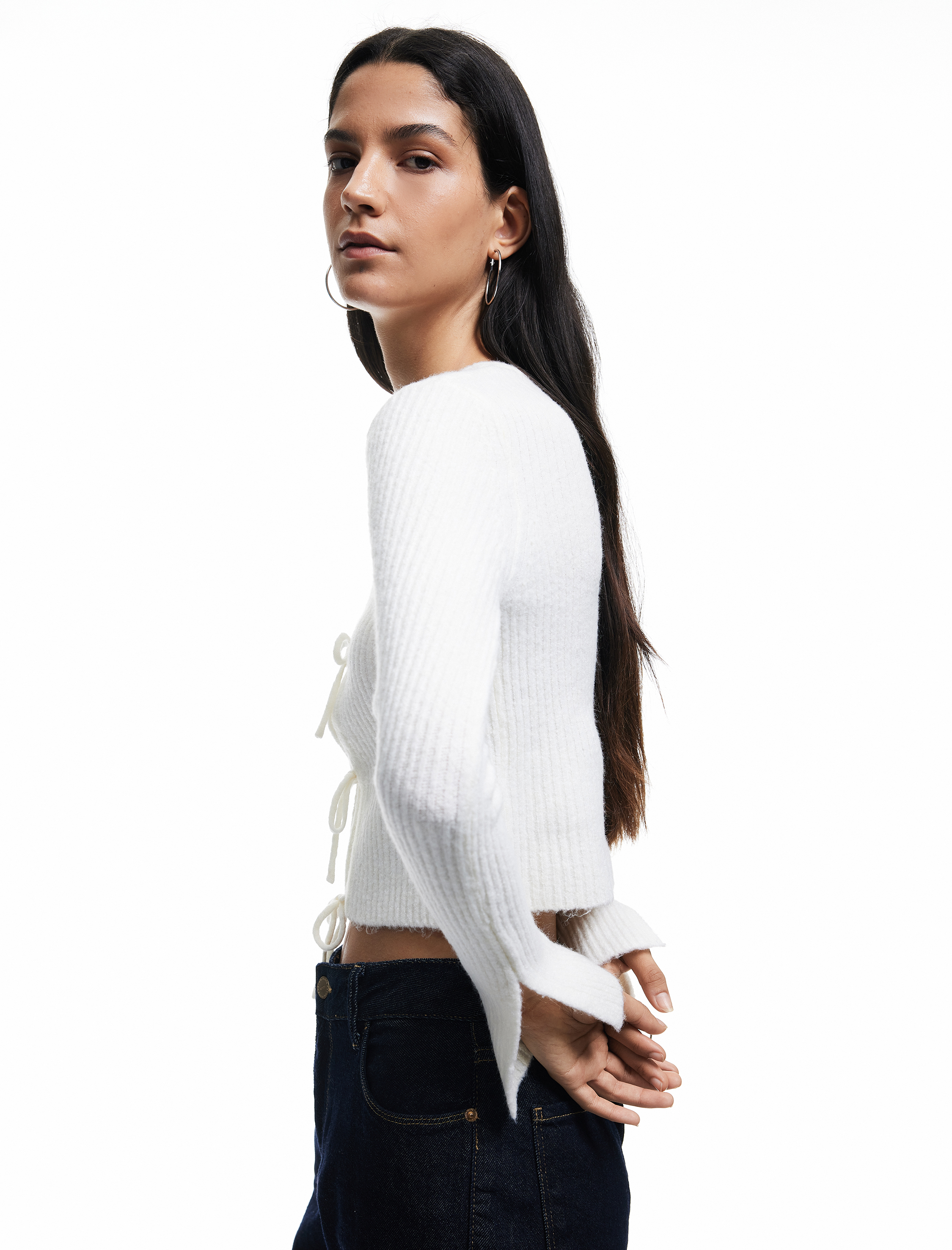   Uzun Kollu Bisiklet Yaka Bağcıklı Fiyonklu Crop Hırka