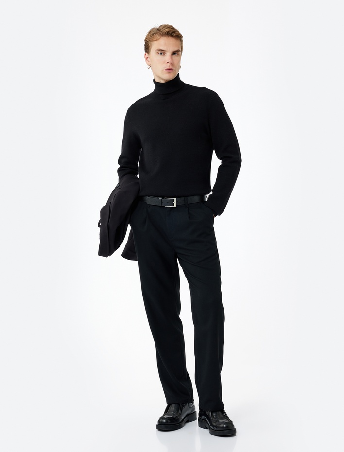  Uzun Kollu Basic Boğazlı Triko Kazak