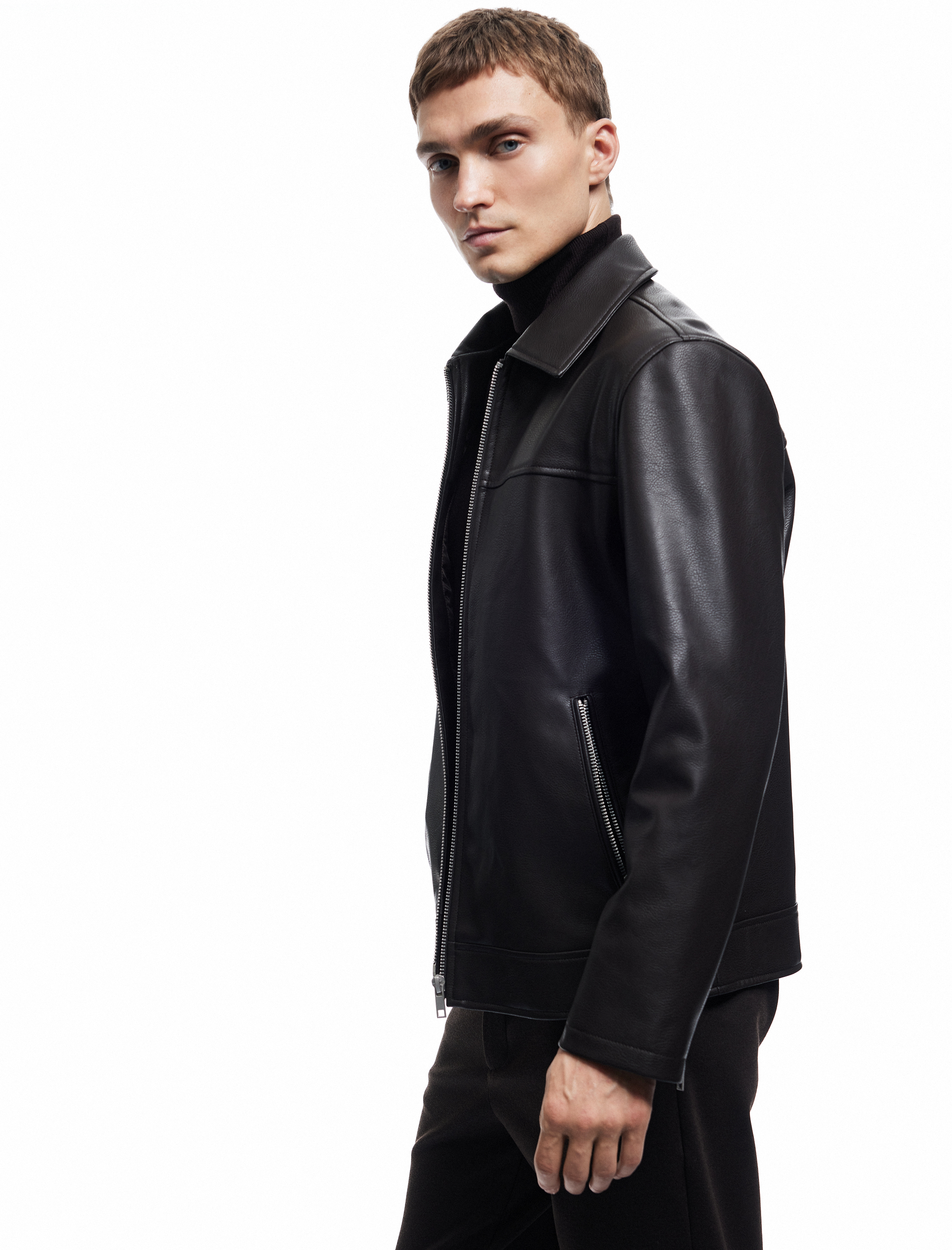   Uzun Kollu Fermuarlı Cep Detaylı Gömlek Yaka Suni Deri Ceket