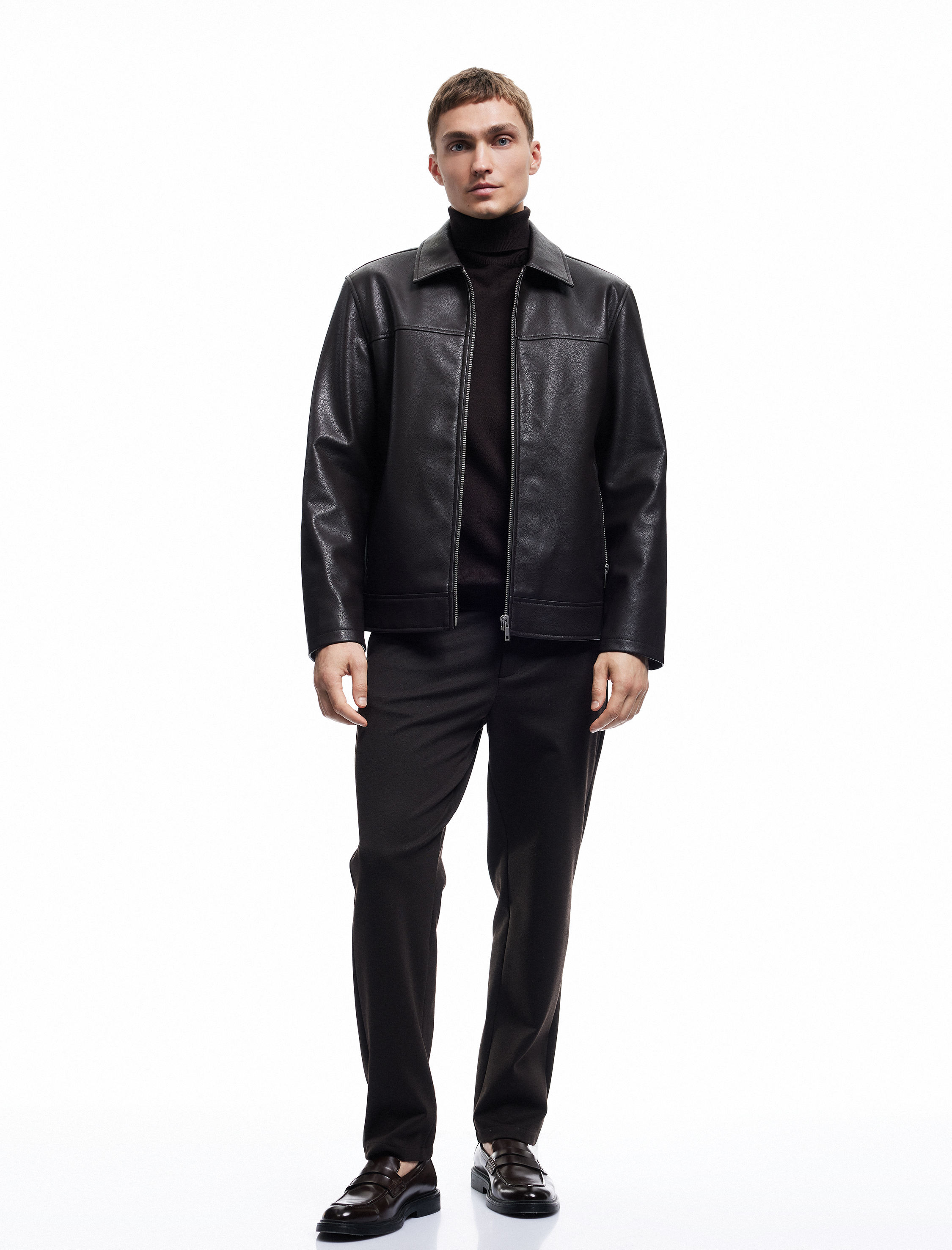   Uzun Kollu Fermuarlı Cep Detaylı Gömlek Yaka Suni Deri Ceket