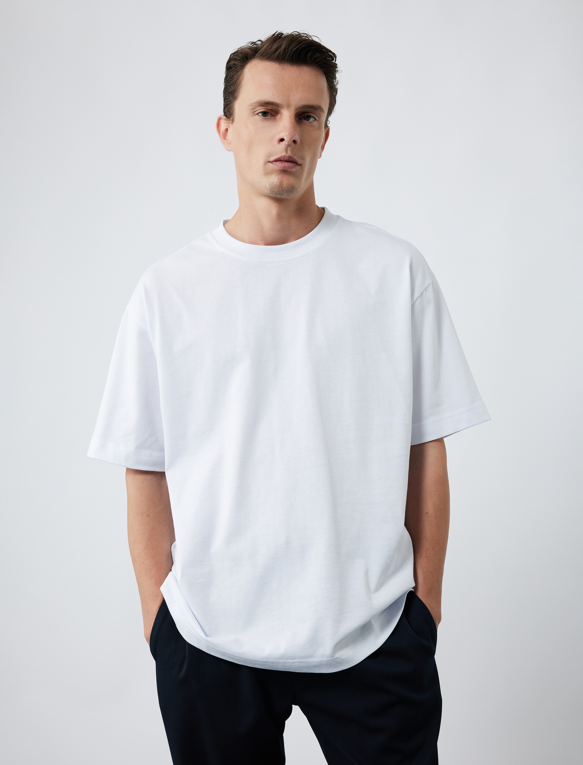   Kısa Kollu Bisiklet Yaka Pamuklu Basic Oversize Tişört