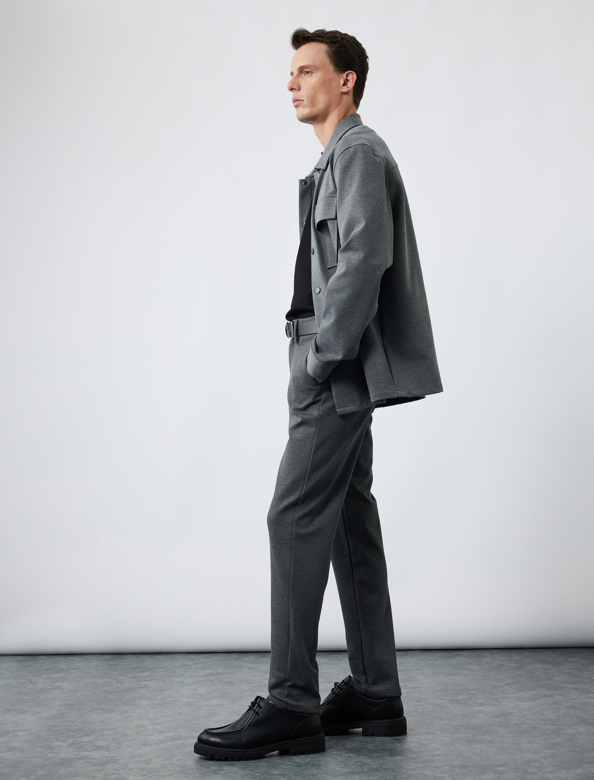   Cep Detaylı Düğmeli Slim Fit Kumaş Pantolon